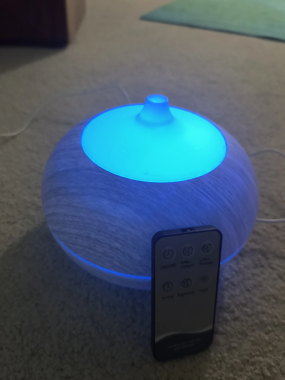 Essential oil diffuser - photo 3