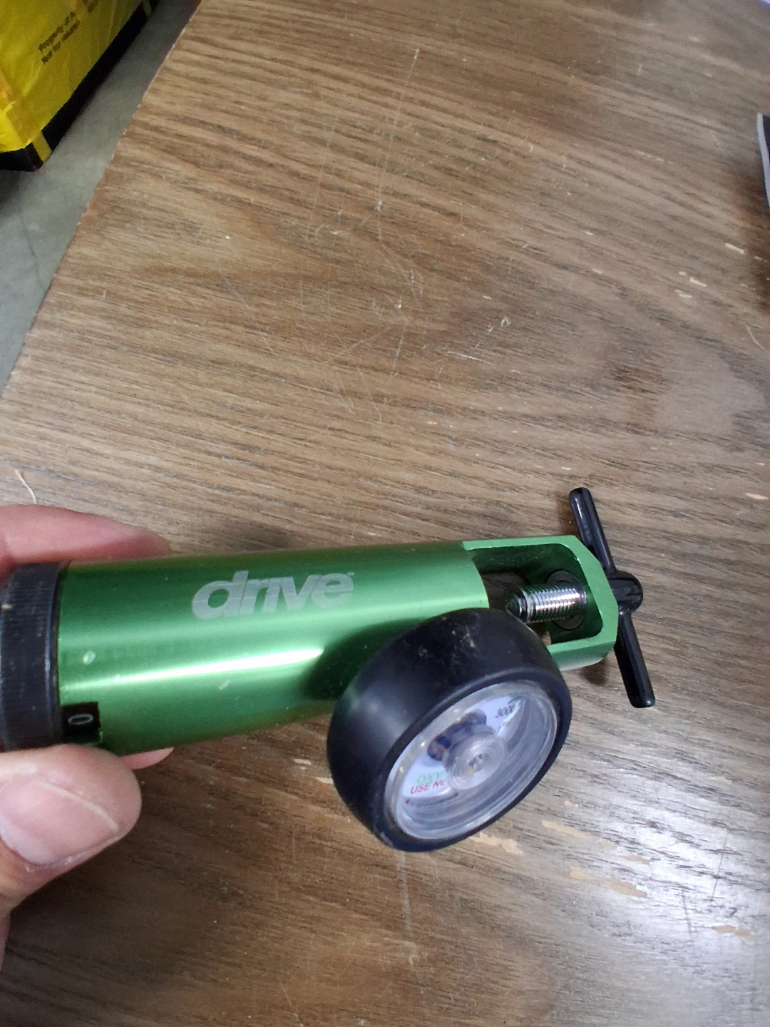 Drive Medical Oxygen Tank Regulator - photo 2