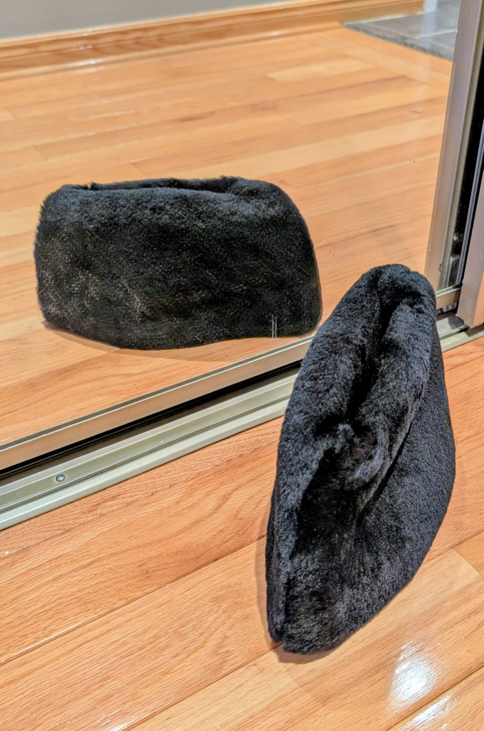 Men's black Mouton Fur Hat