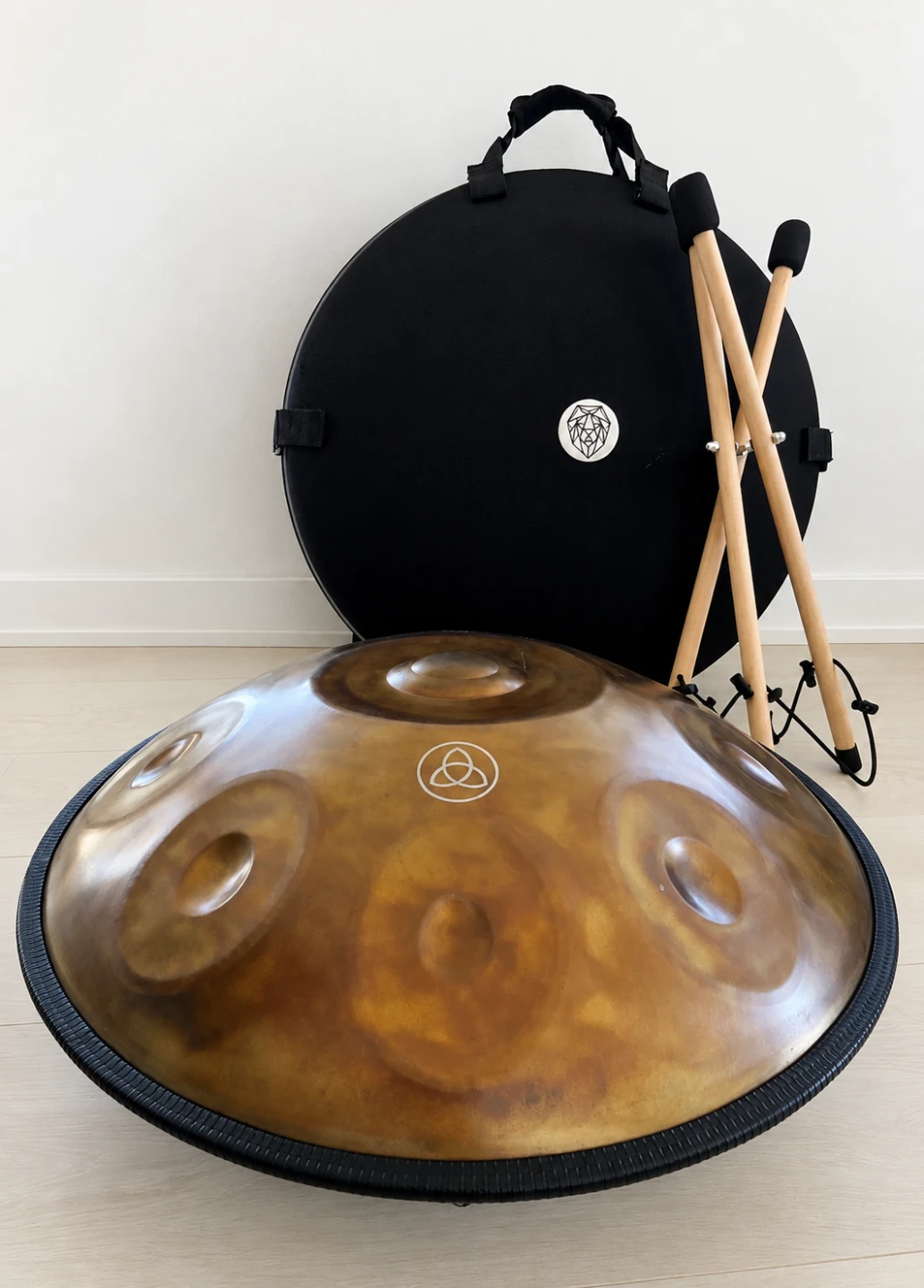 Hangdrum Handpan – D Minor – 9 Notes + Hard Case & Stand
