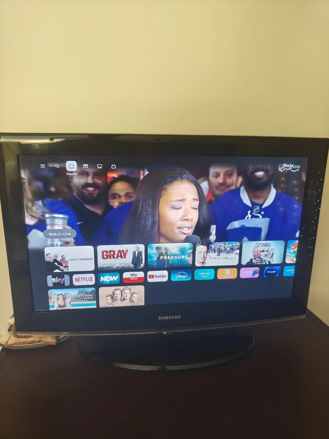 Samsung 32" LCD TV – Great Working Condition - photo 2