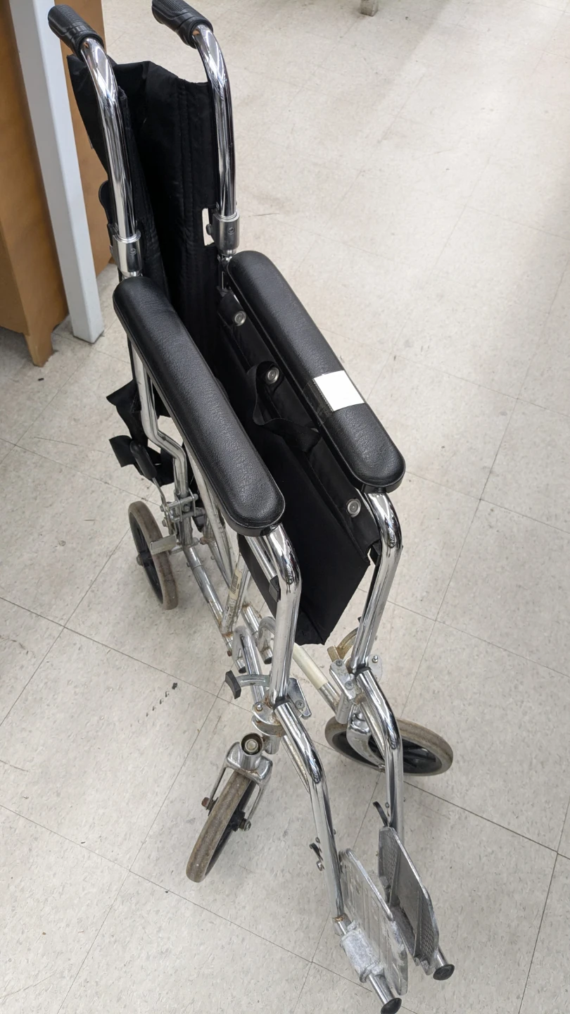 Wheel Chair Foldable. - photo 4