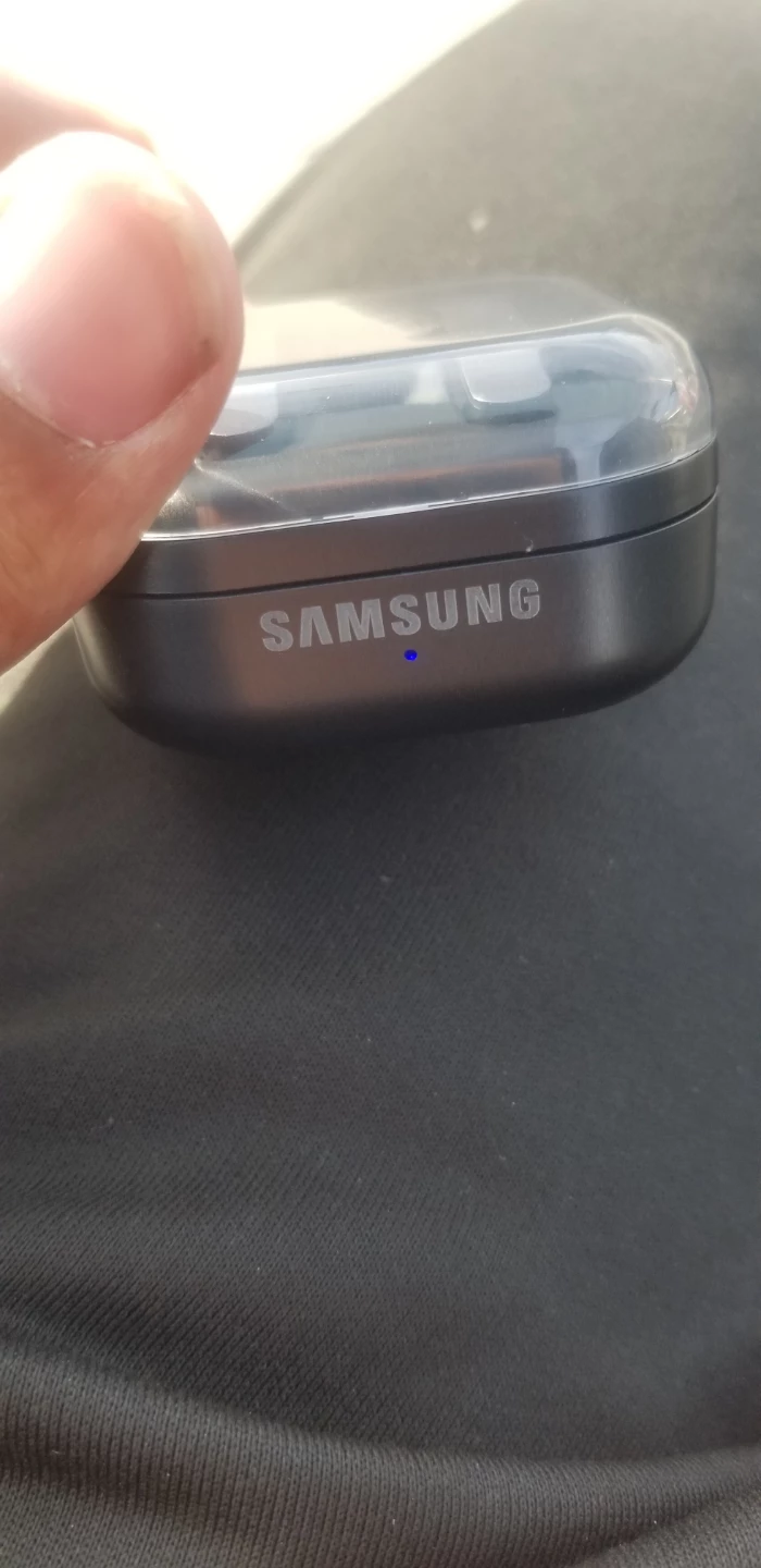 Samsung Galaxy buds 4 - photo 2