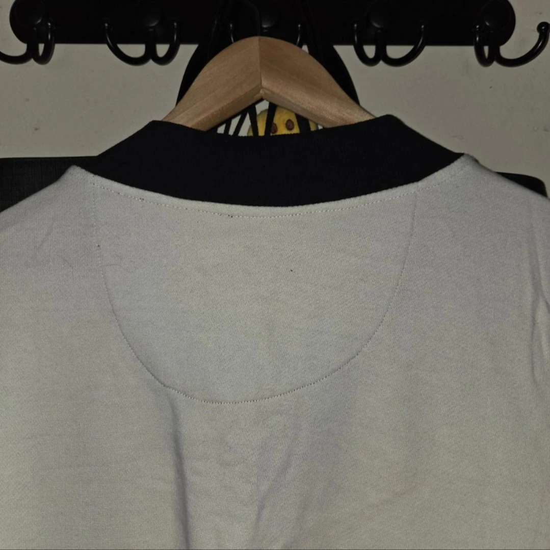 Sean John 'Behind The Surface' V- Neck Sweater in a Men's 3XL - photo 4