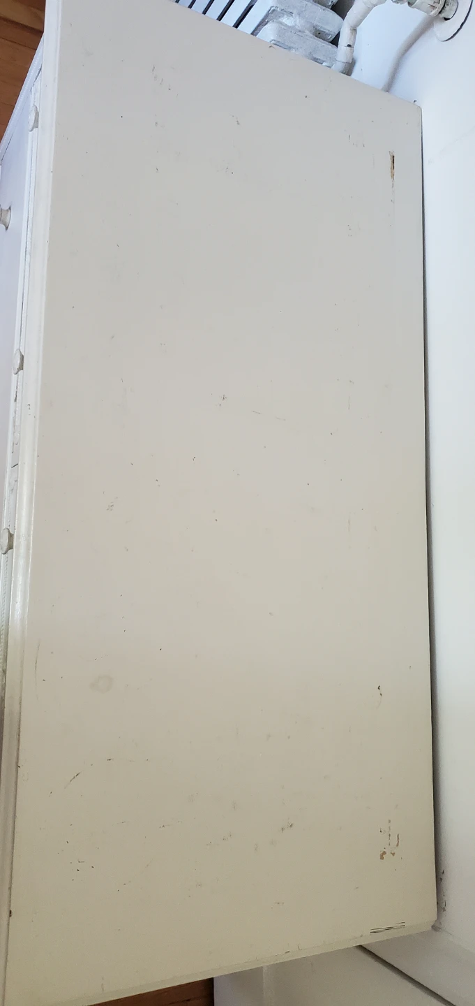 White wooden dresser - photo 3
