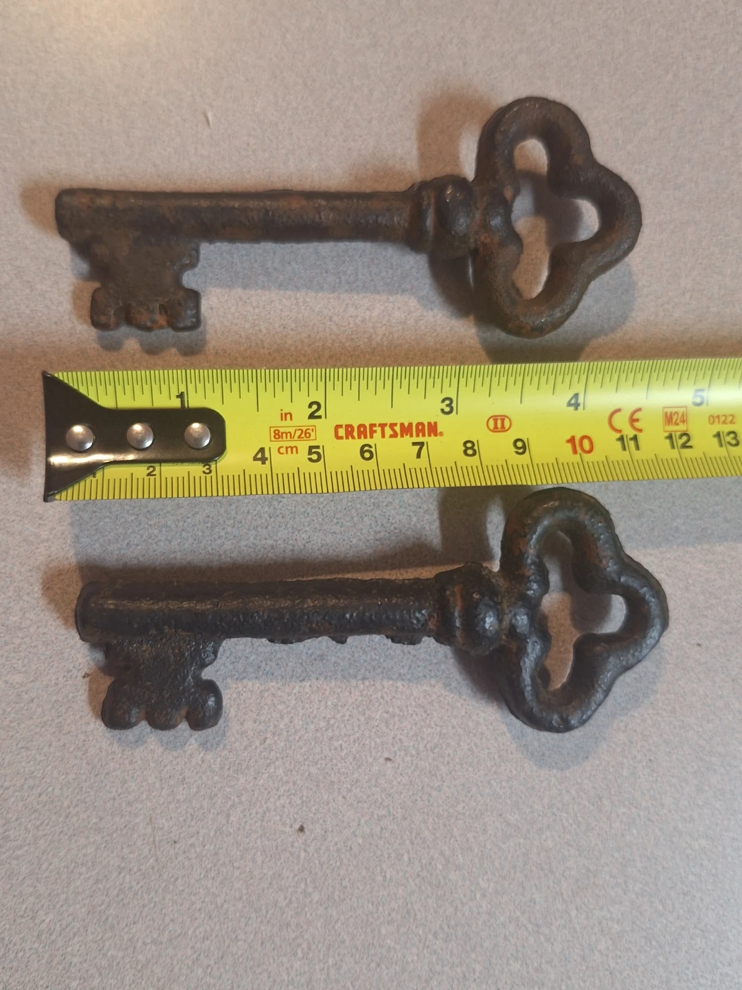 Two Vintage Style Cast Iron Skeleton Keys - photo 3
