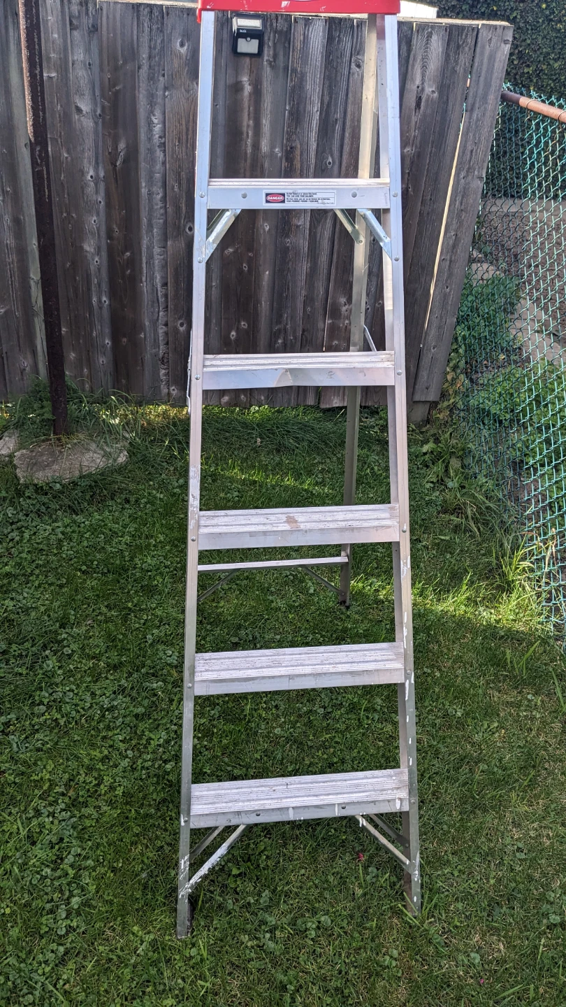 6' Aluminum Stepladder Model 936CA