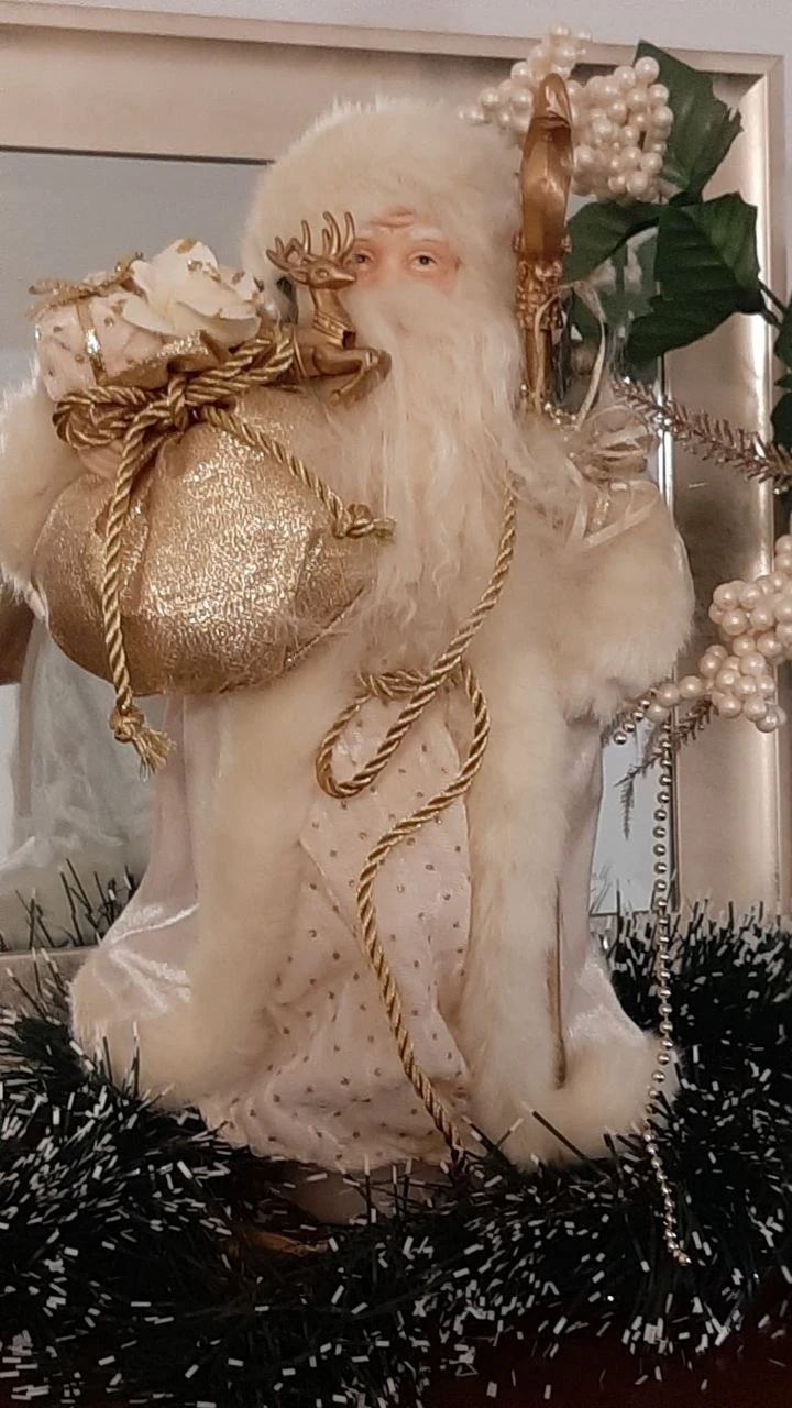 Decorative Christmas Santa Claus Figurine - photo 2