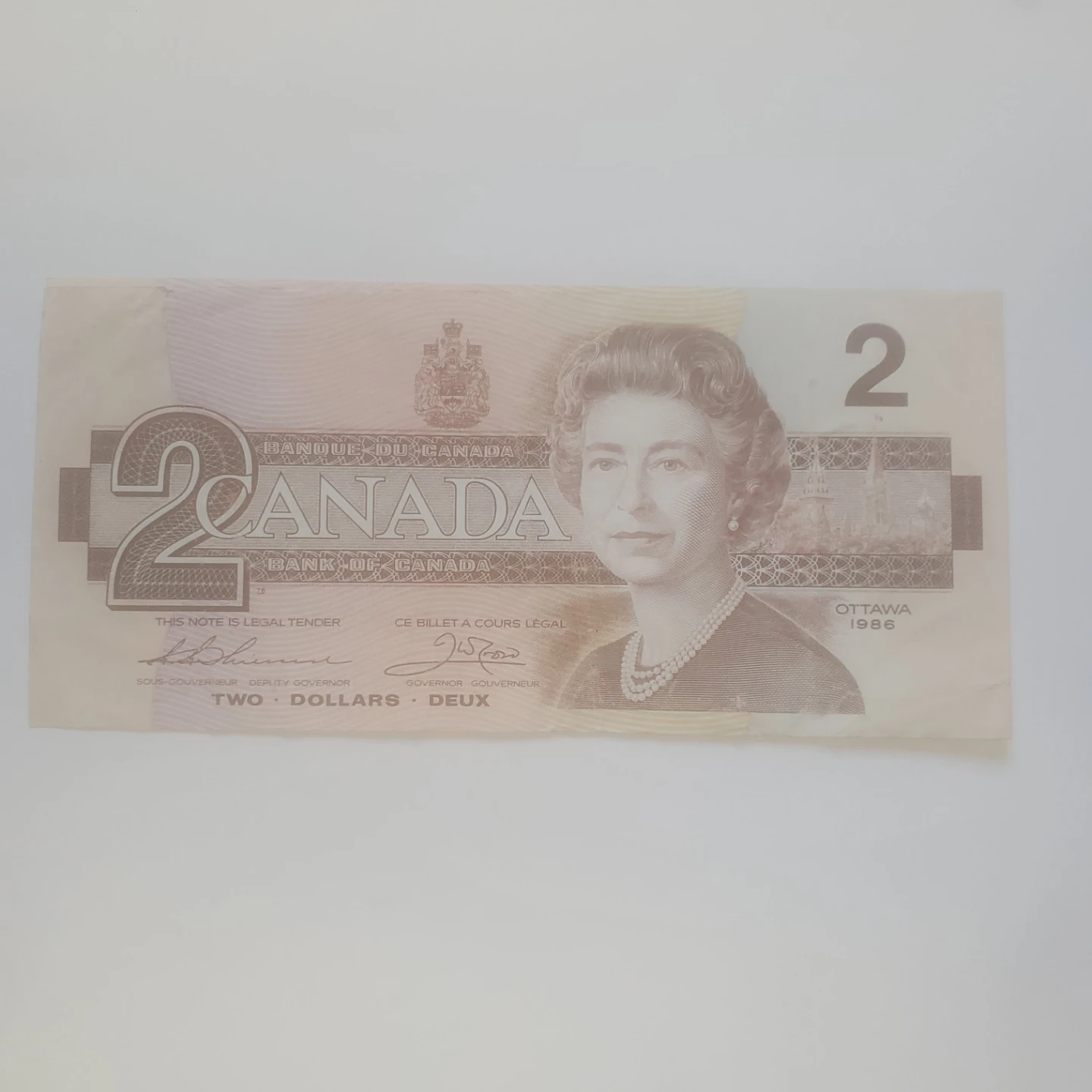 Rare 1986 Canadian Two Dollar Banknote in specimen condition - photo 2
