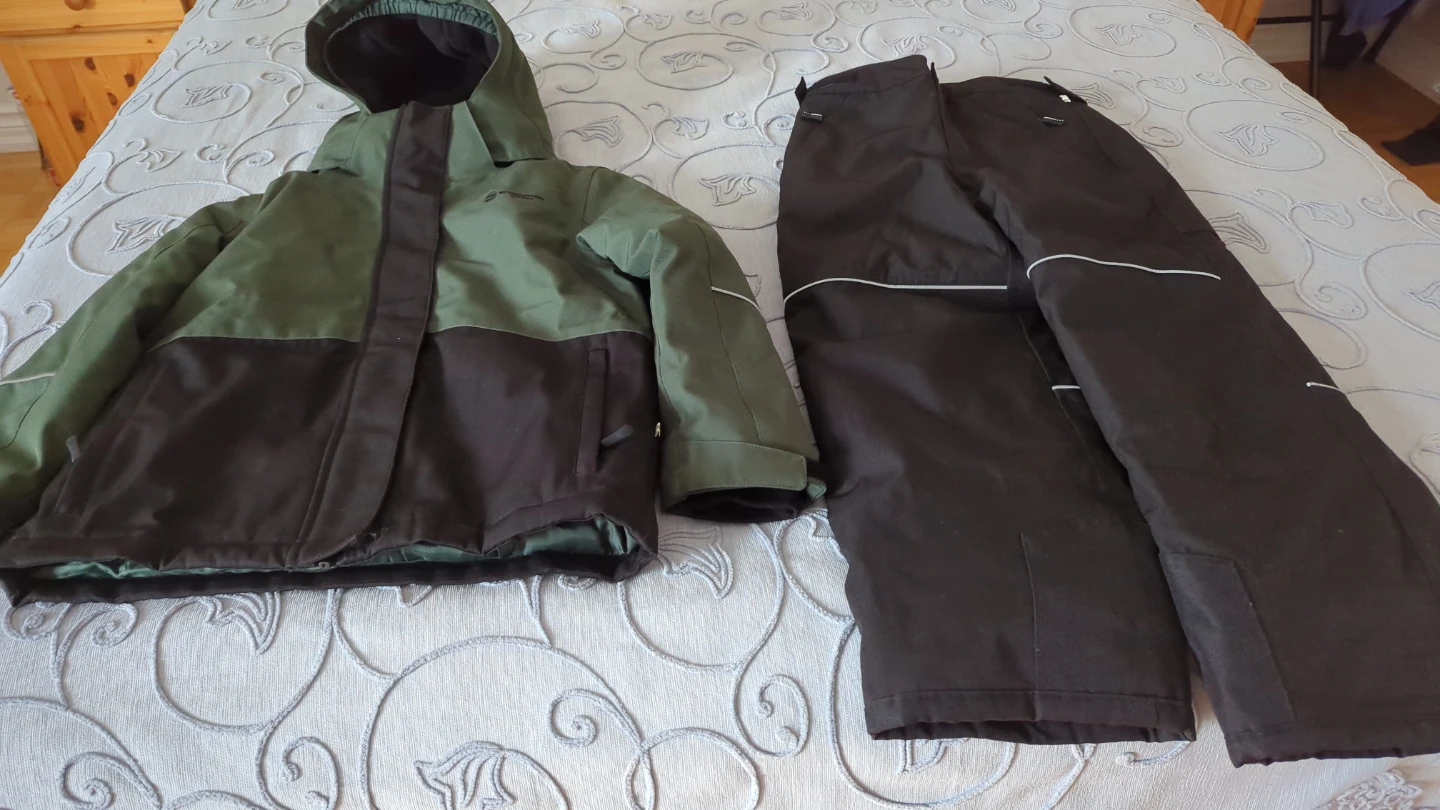 Sunice Stormpack Kids Ski Suit Size 8