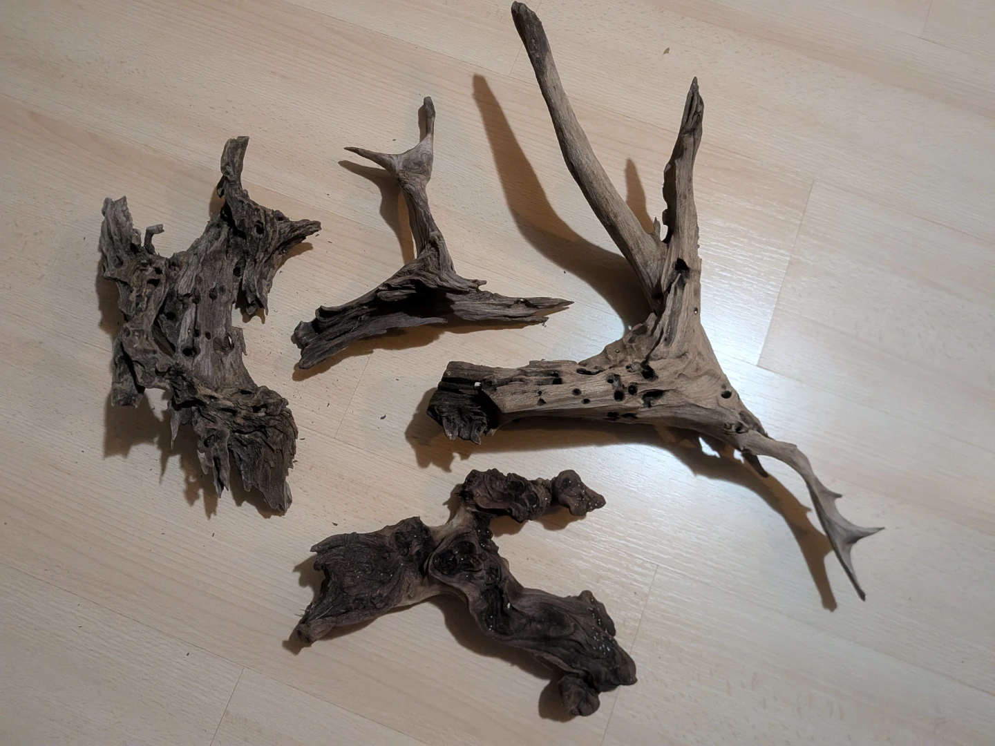 Natural Driftwood Pieces for Aquariums