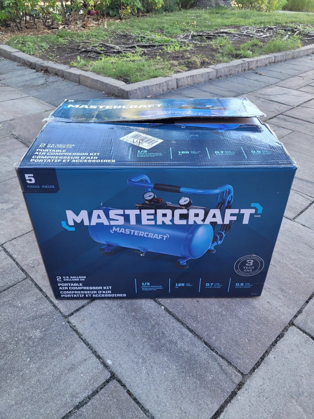 Mastercraft 2-Gallon Portable Air Compressor Kit - photo 2