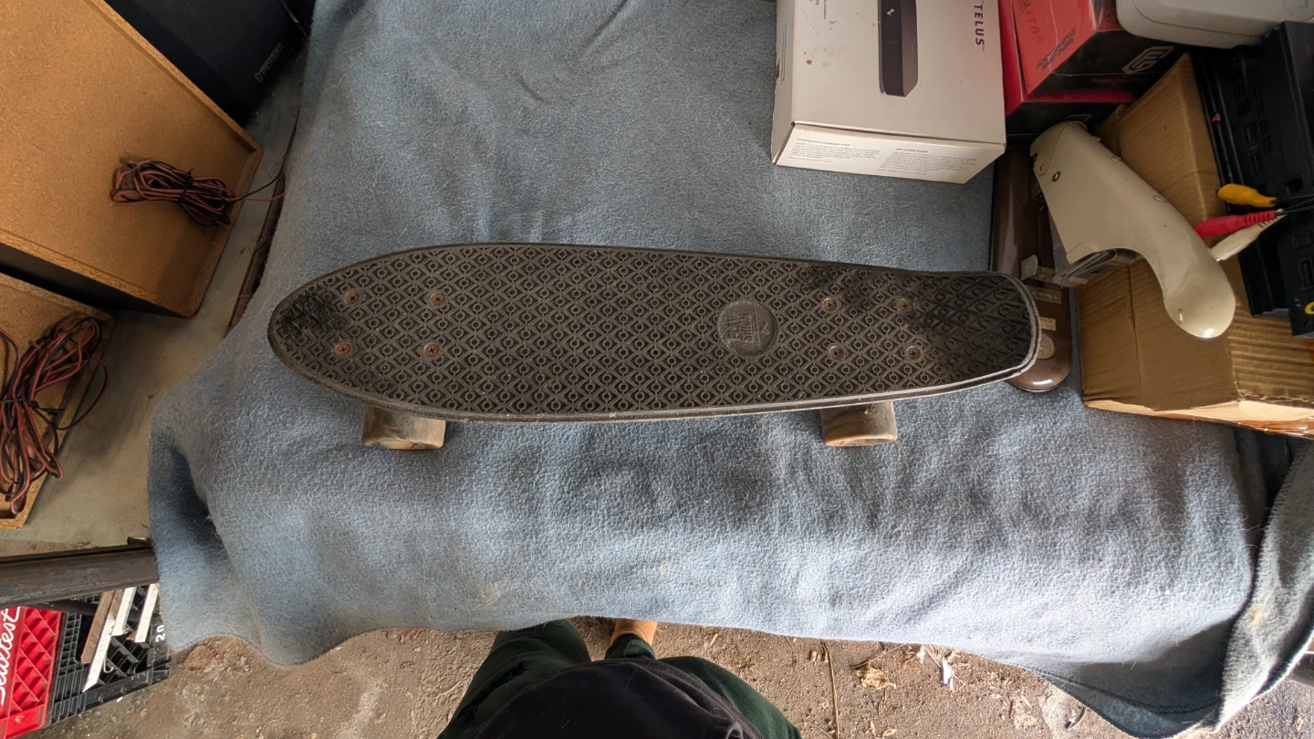 Playshion Black Cruiser Skateboard