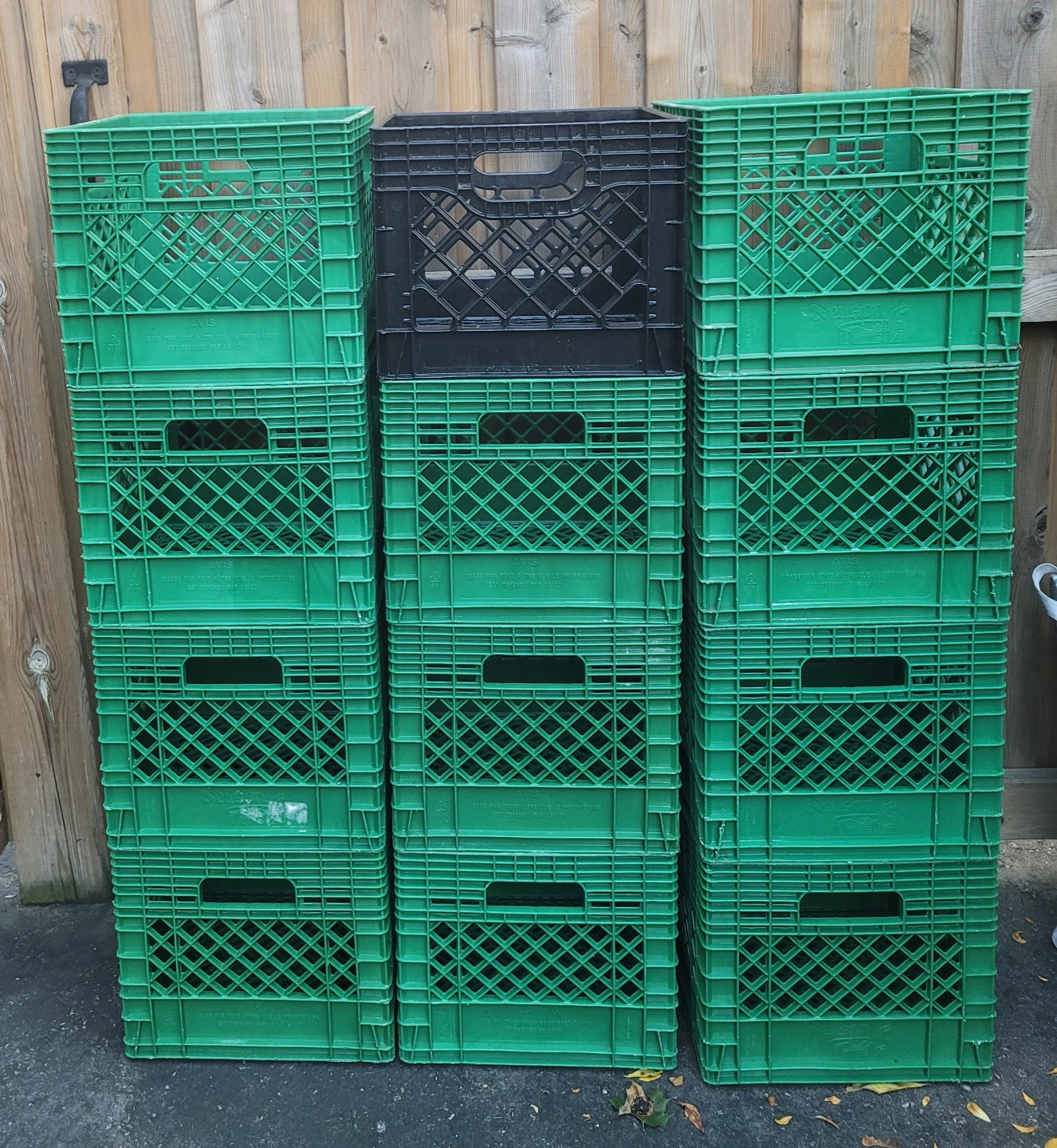 Heavy Duty Stackable Milk Crates