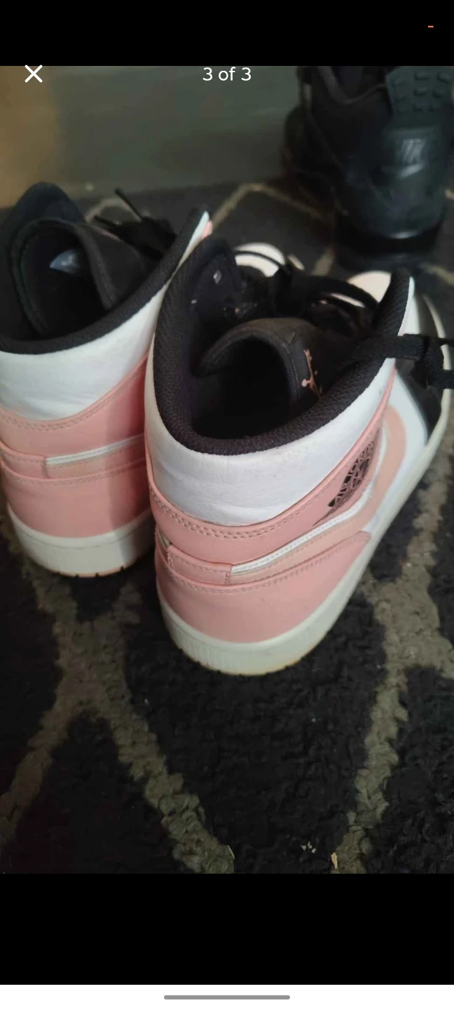 Nike Air Jordan 1 Mid "Crimson Tint size 11.5 - photo 2