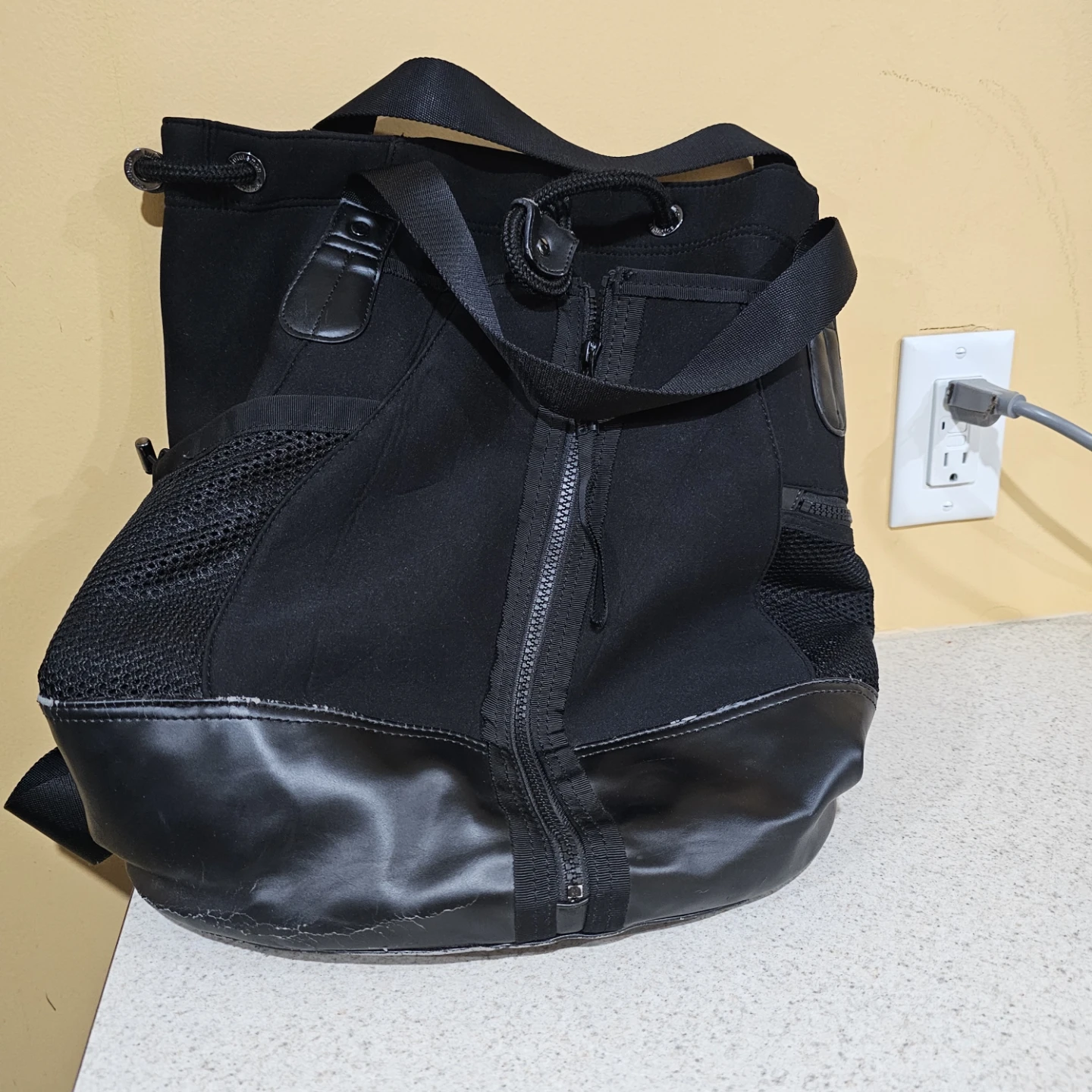 Vintage Lululemon tennis rally neoprene  bag