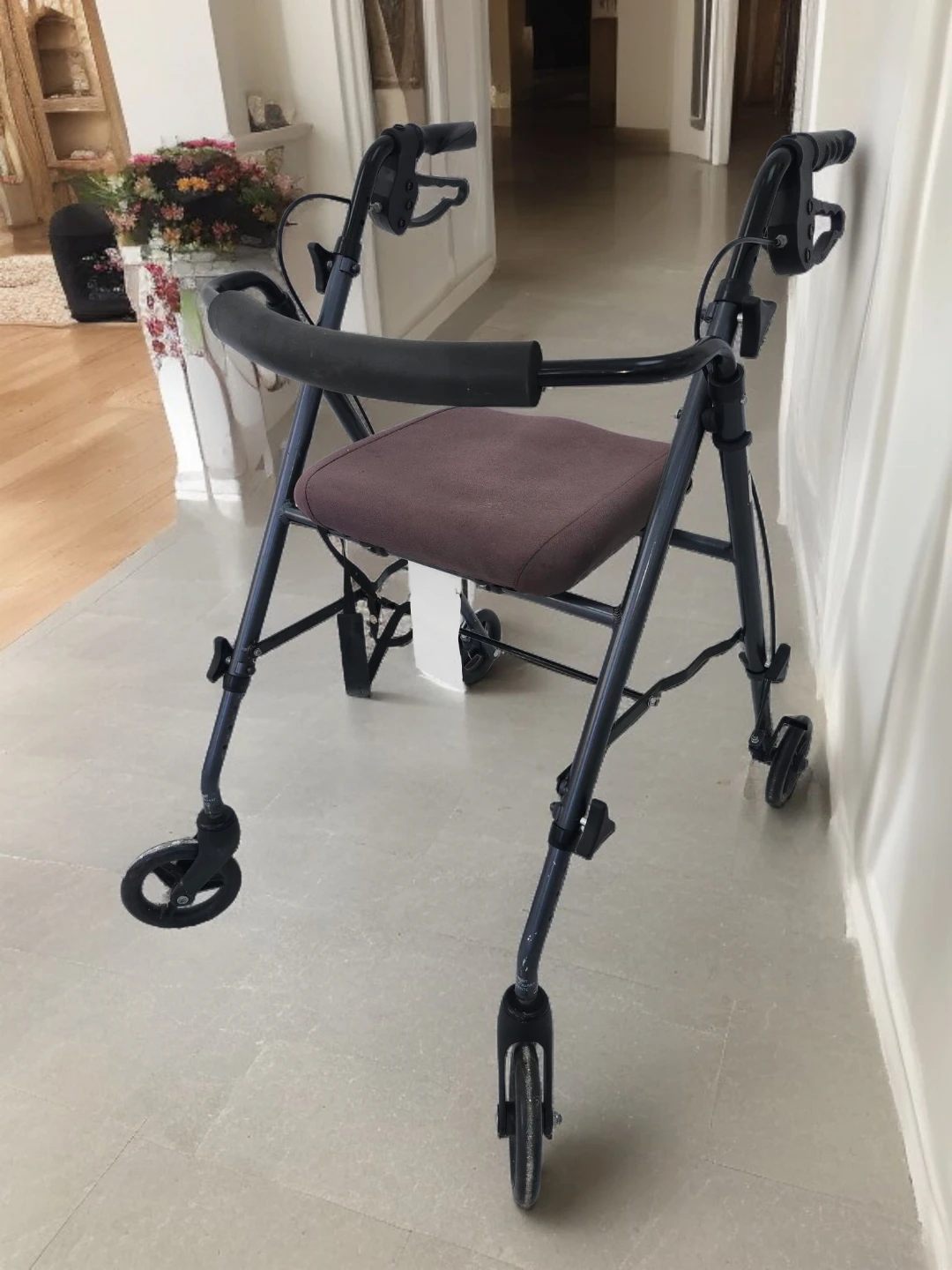 4 wheeled walker provide stability & support mobility challenges - photo 2