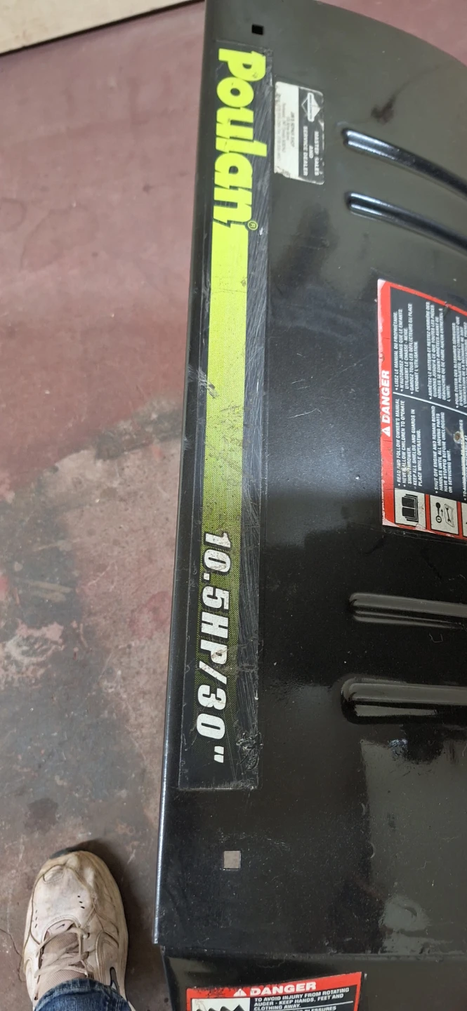 Poulan 10.5HP 30-inch Snowblower - photo 2
