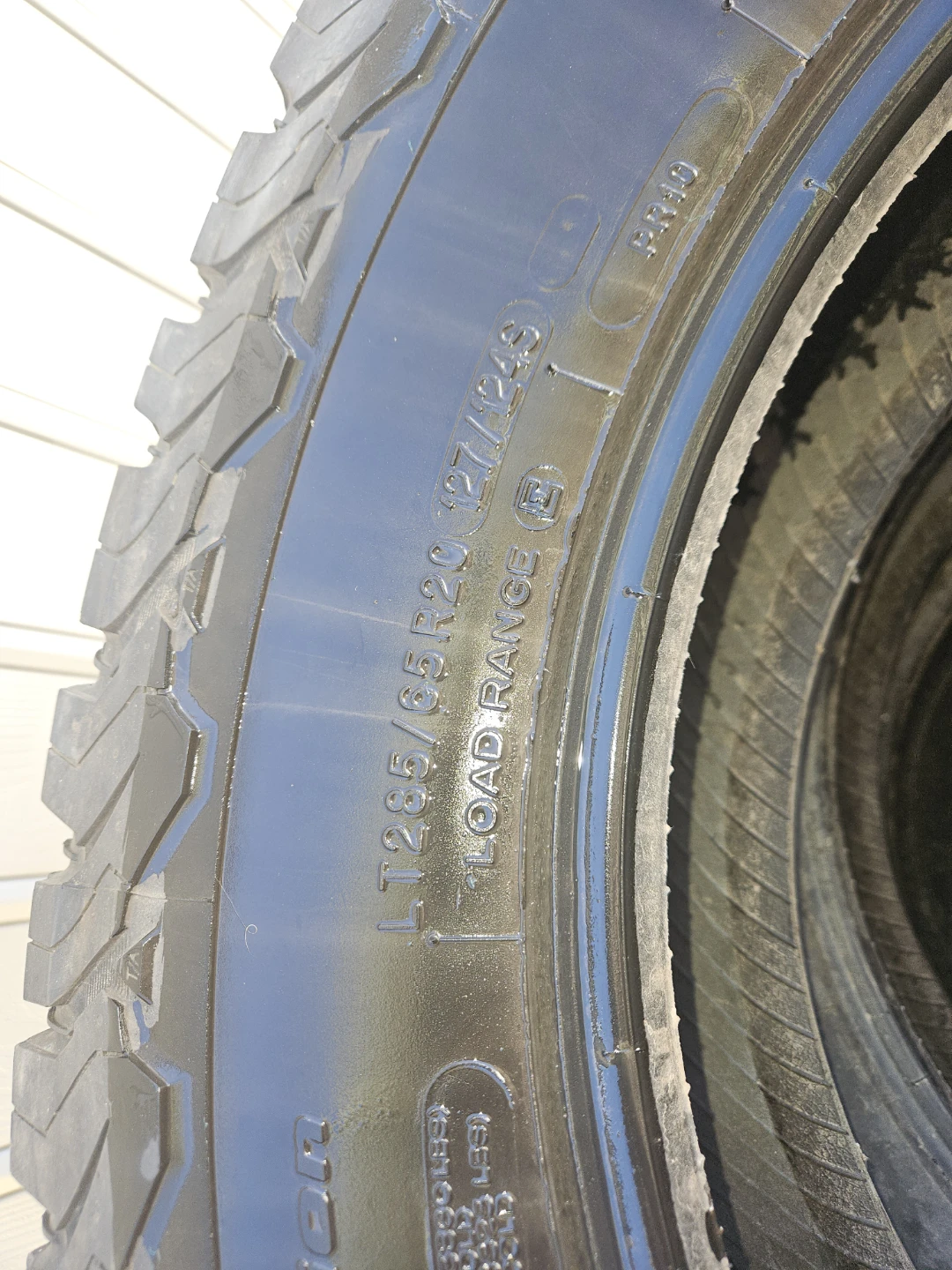 4 Tires LT285/65R20 - photo 5