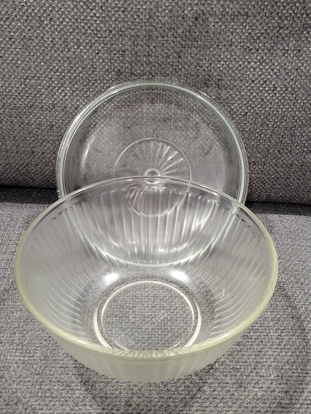 pyrex bowl with lid - photo 2