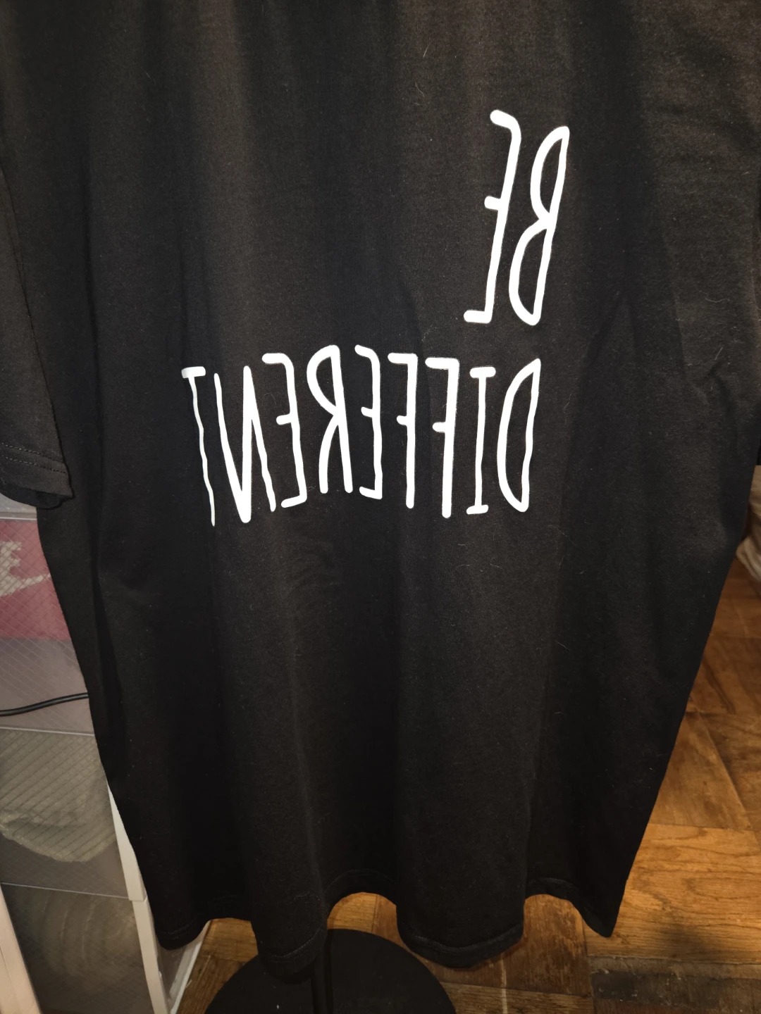 Y 'Reflective Be Different' Statement Tee in a Ladies XL - photo 5