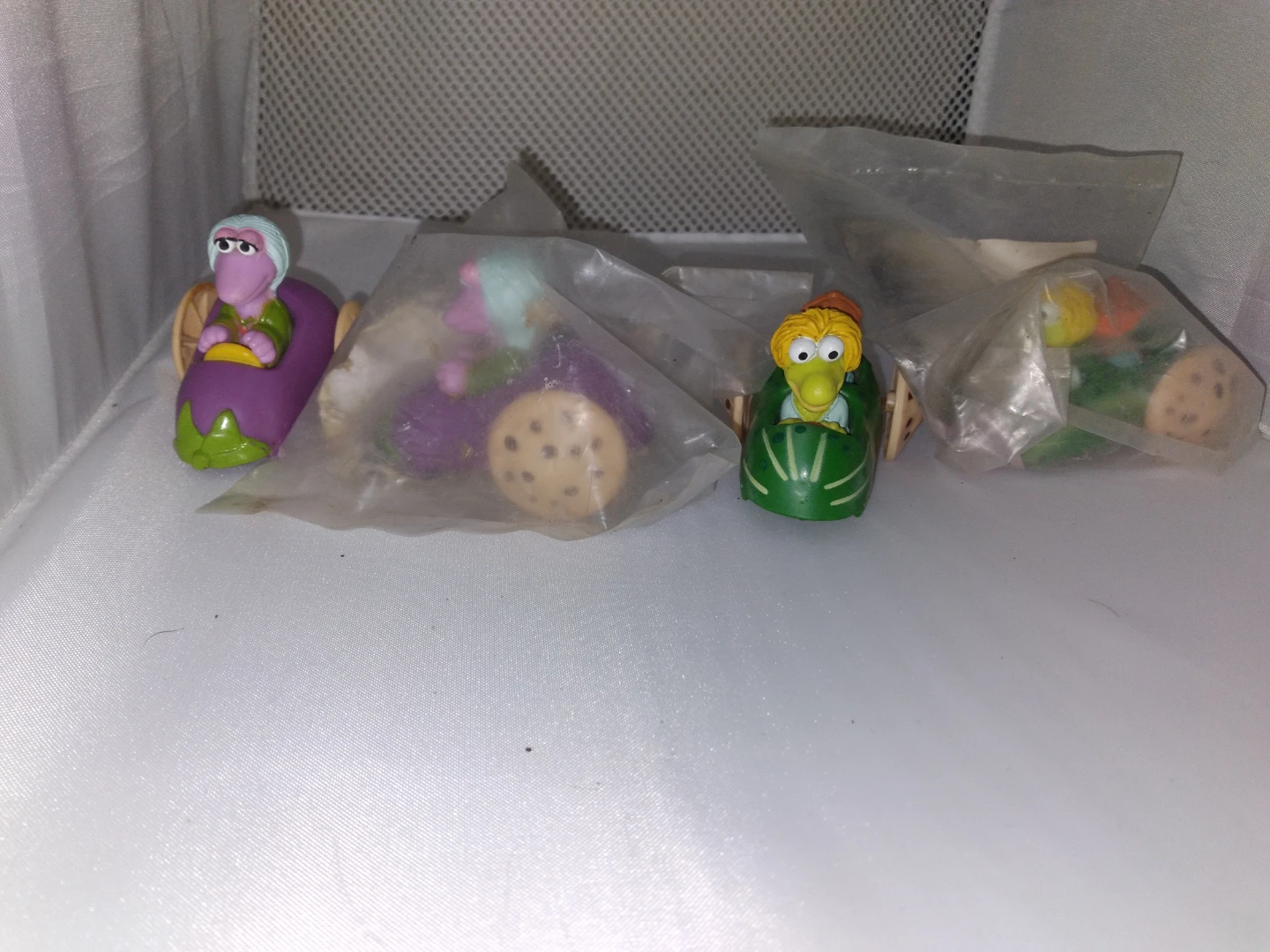Sesame Street and Fraggle Rock Collectible Figures - photo 2