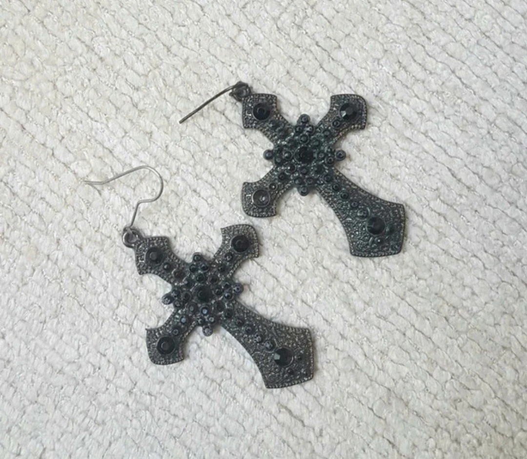 Dark Metal Black Rhinestone Cross Earrings - photo 3