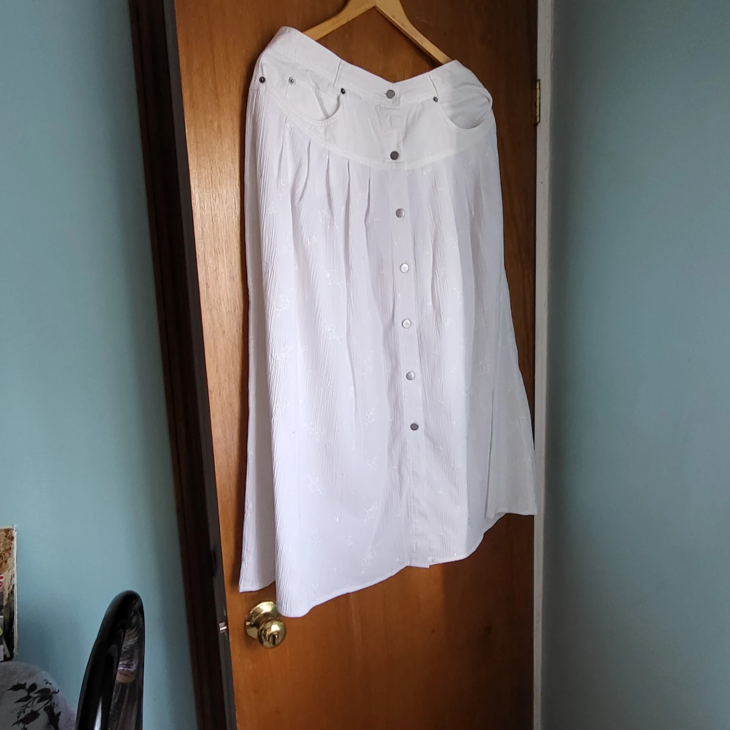 together white button-down skirt size 14