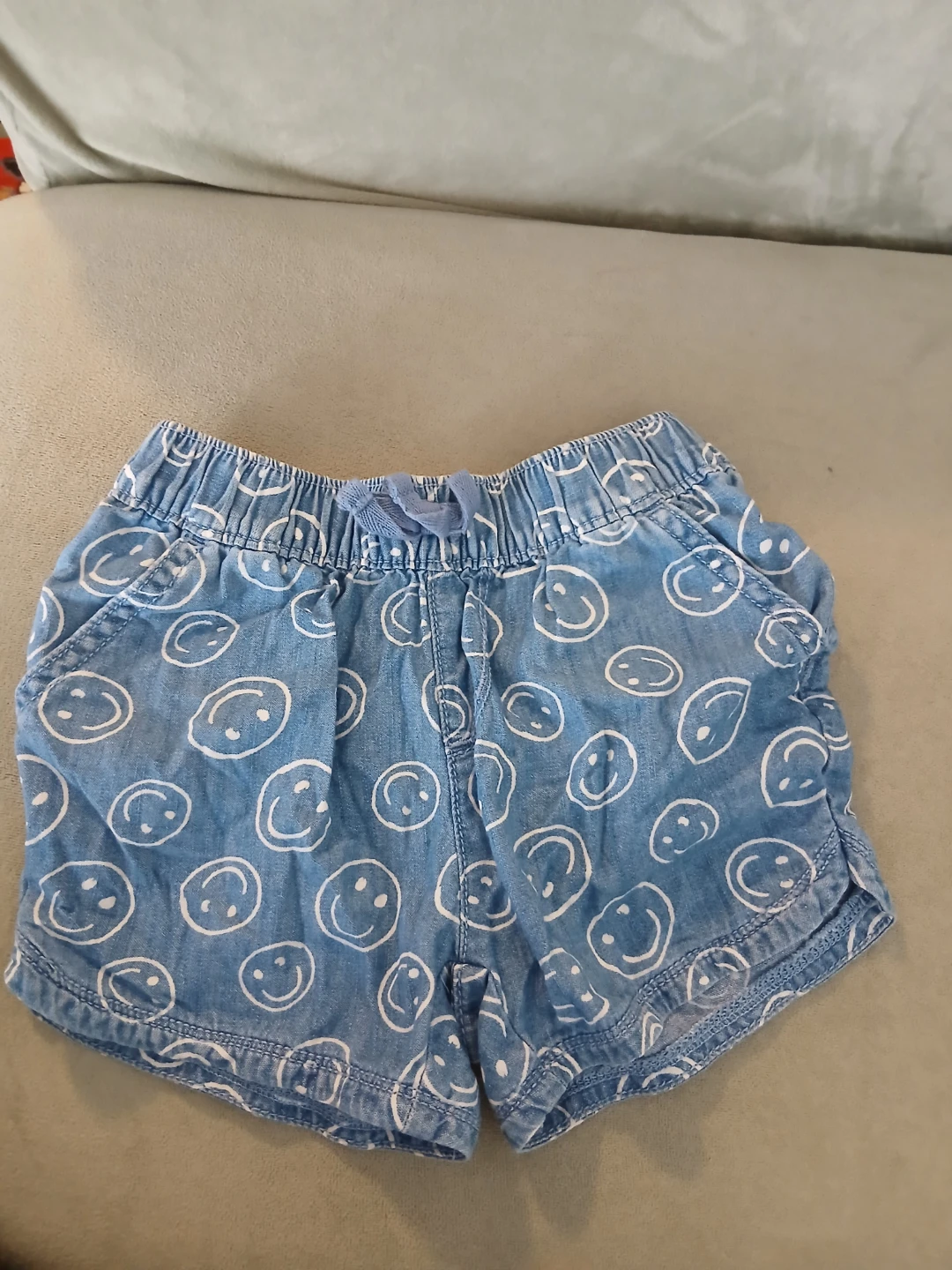 The Children's Place Smiley Face Shorts Size 6