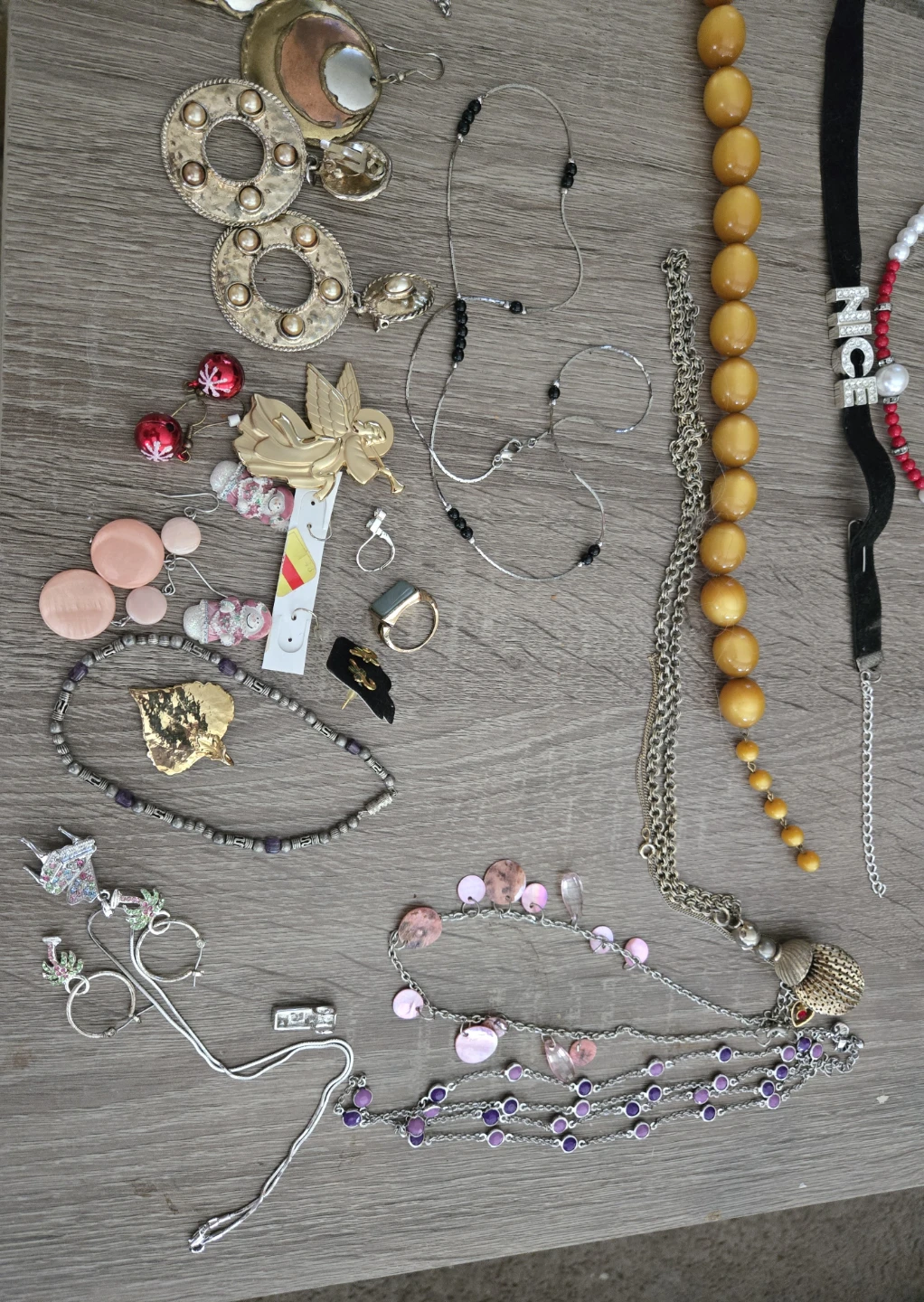 Assorted Fashion Jewelry Collection - photo 2