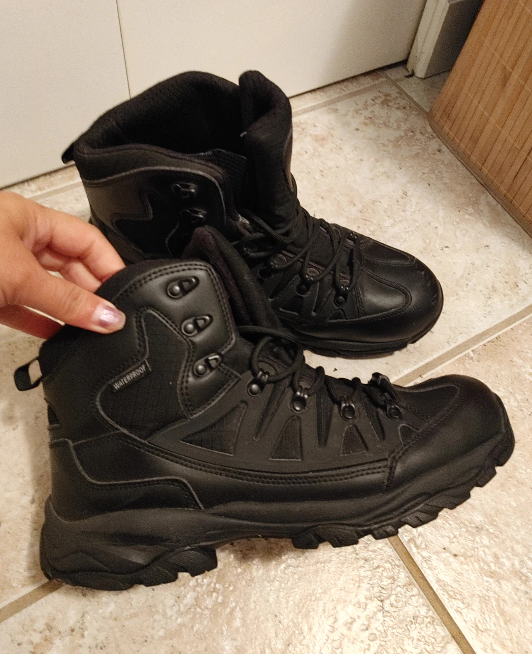 Men's Waterproof Hiking Boots size 10.5