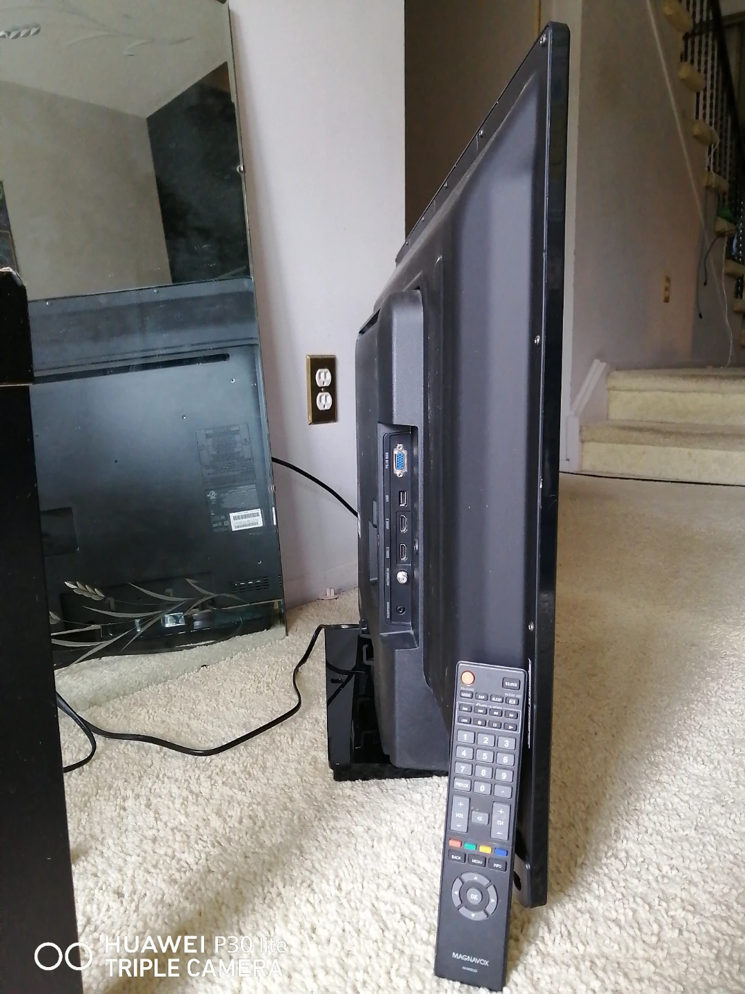 Magnavox 39-inch LED Television with remoté - photo 2