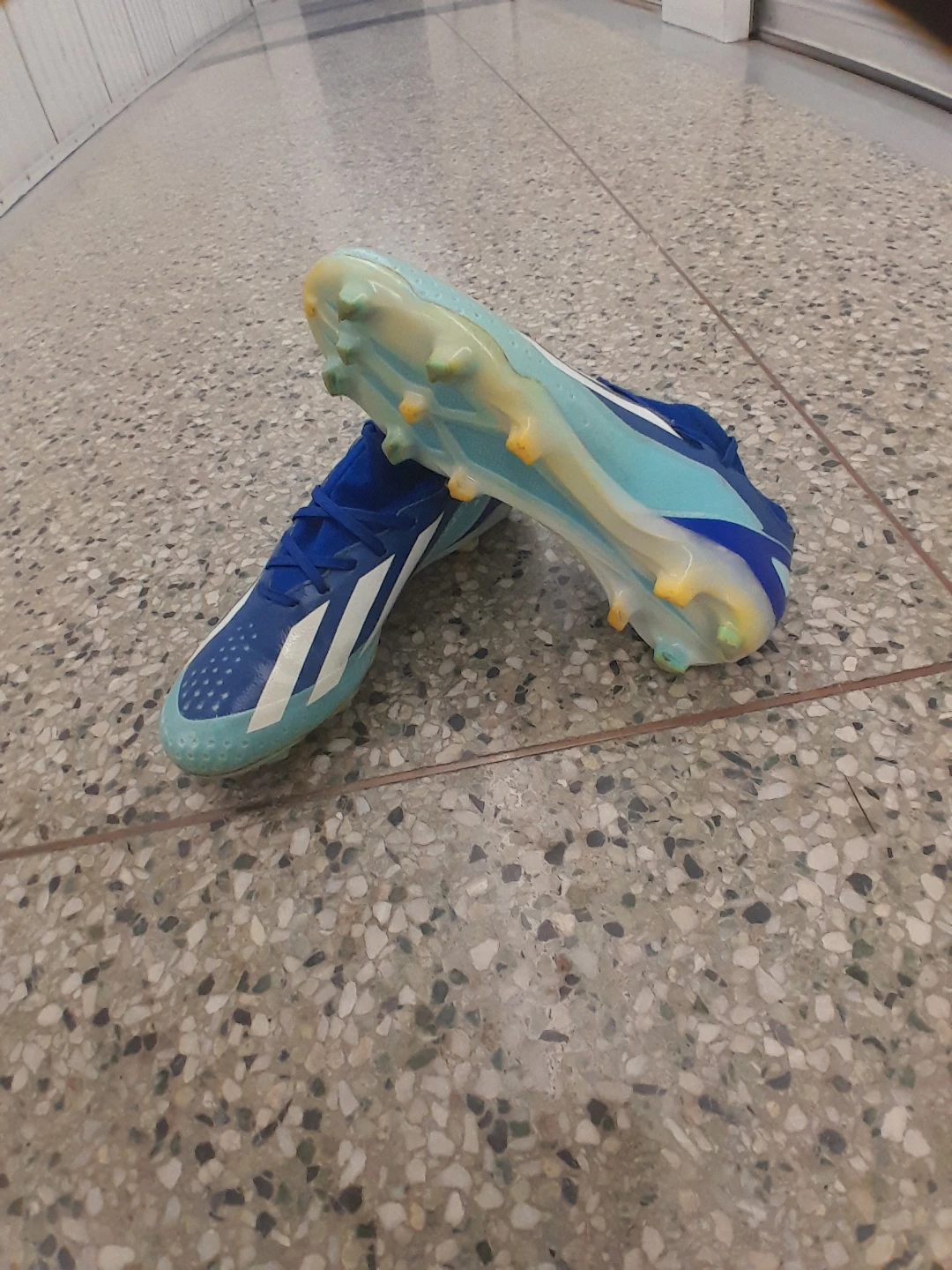Adidas X Soccer Cleats - Blue and White Boys Size 7 - photo 4