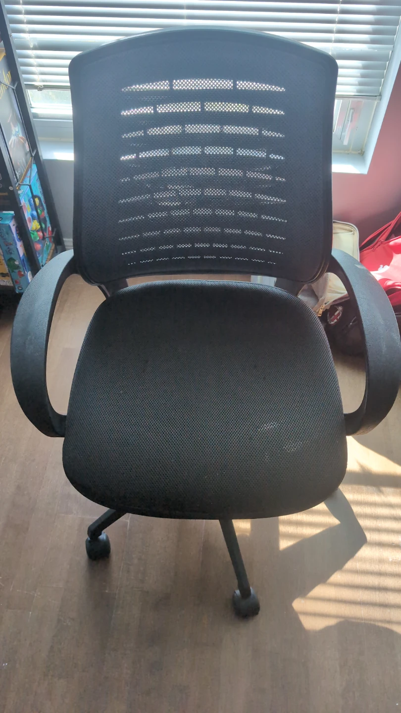 Black Mesh Office Chair
