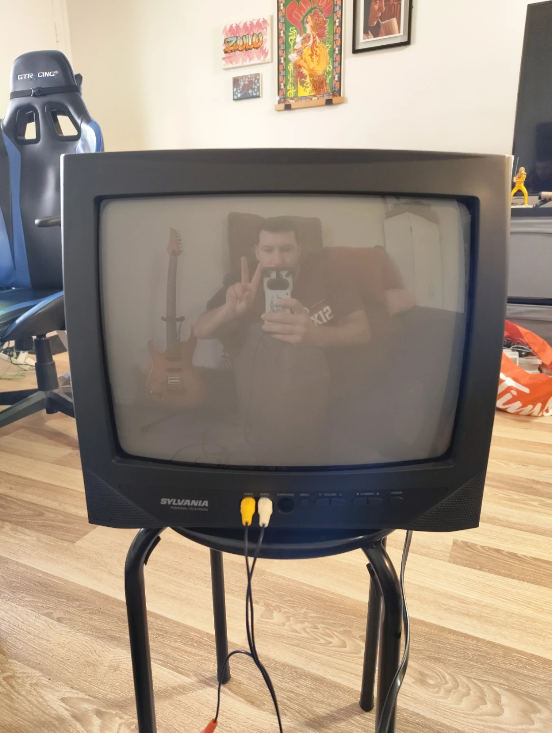13" CRT TV