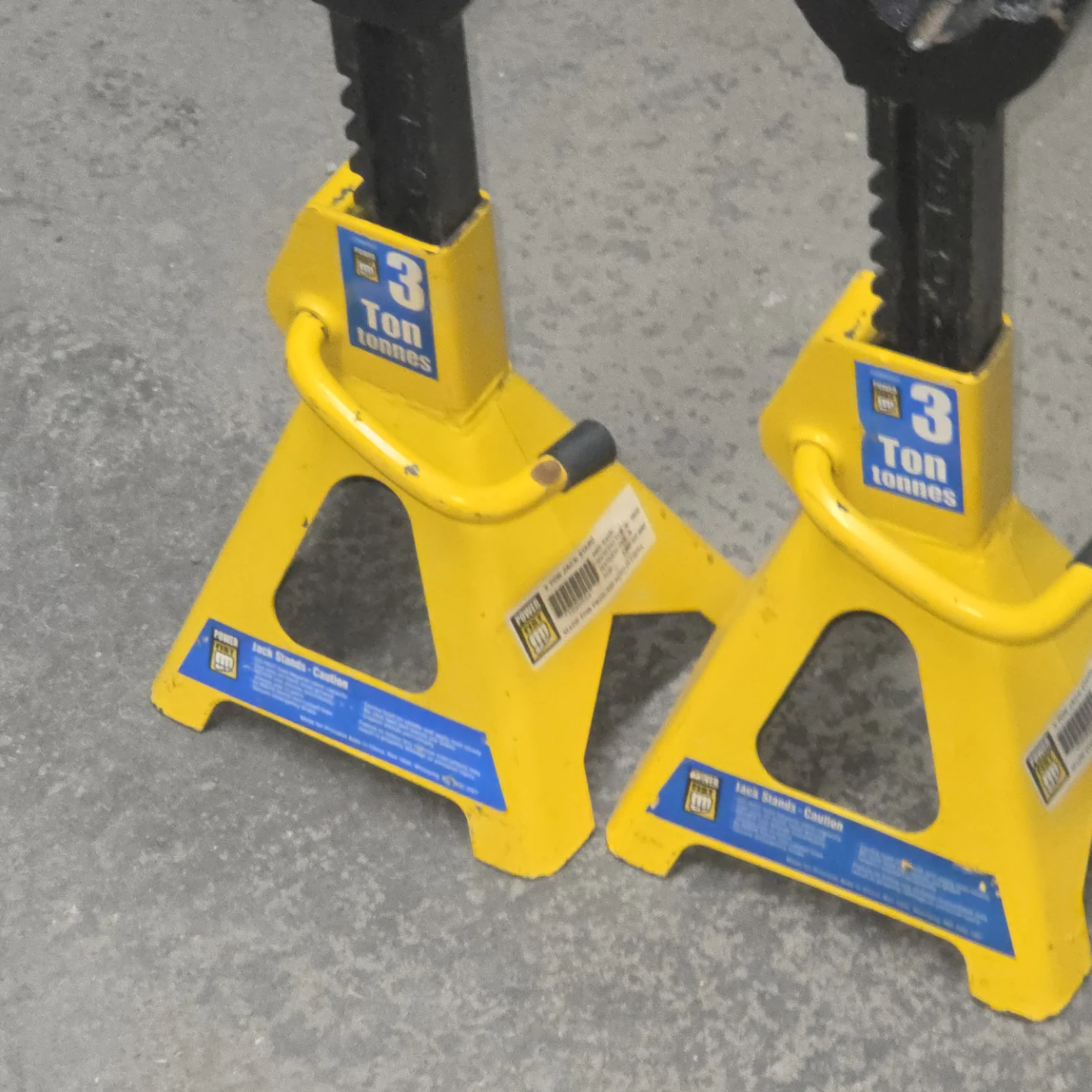 Power Fist 3-Ton Jack Stands - photo 4