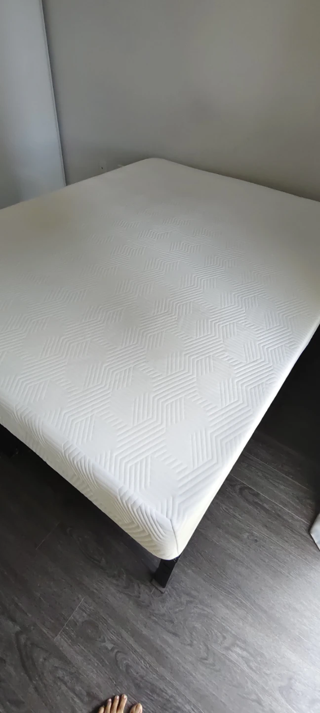 Queen Size Mattress – Good Condition - photo 5