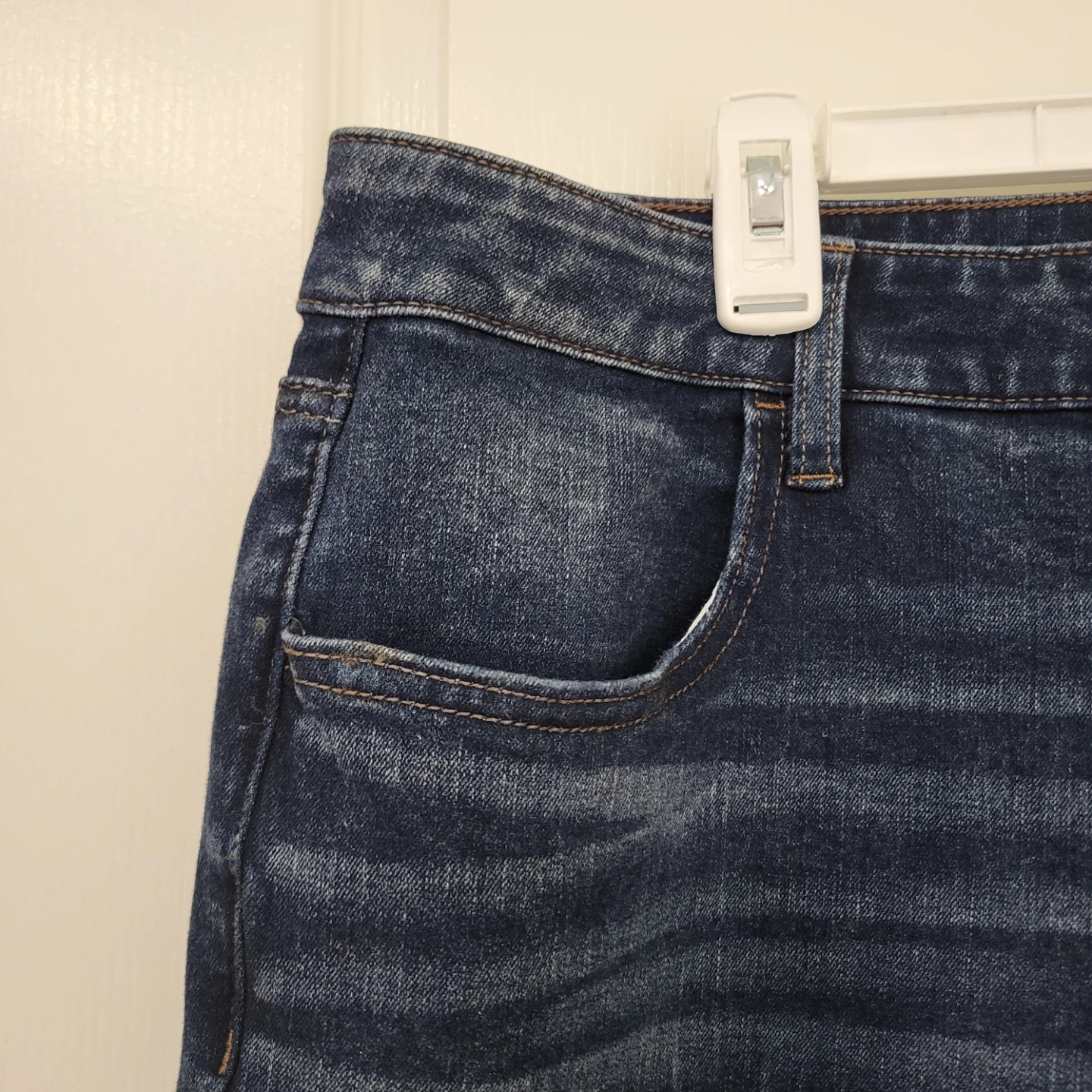 American Eagle Distressed Jeans - photo 3