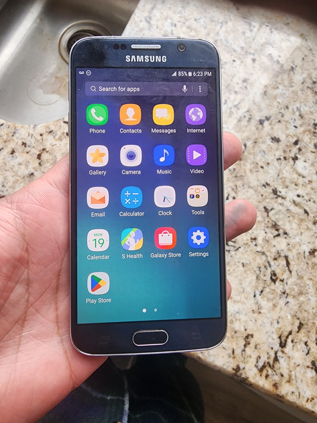 Samsung Galaxy S6 Smartphone
