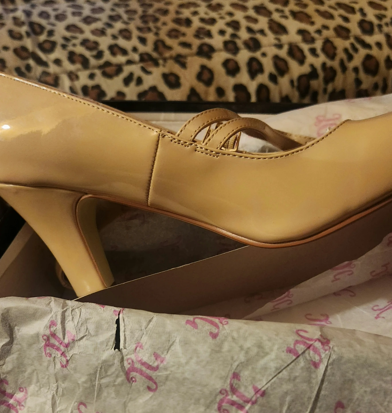 Journee Collection Nude Heels Size 10 - photo 3