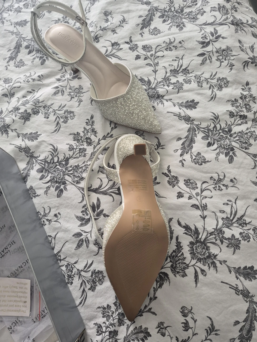 Galina Signature Wedding Dress and Heels - photo 5
