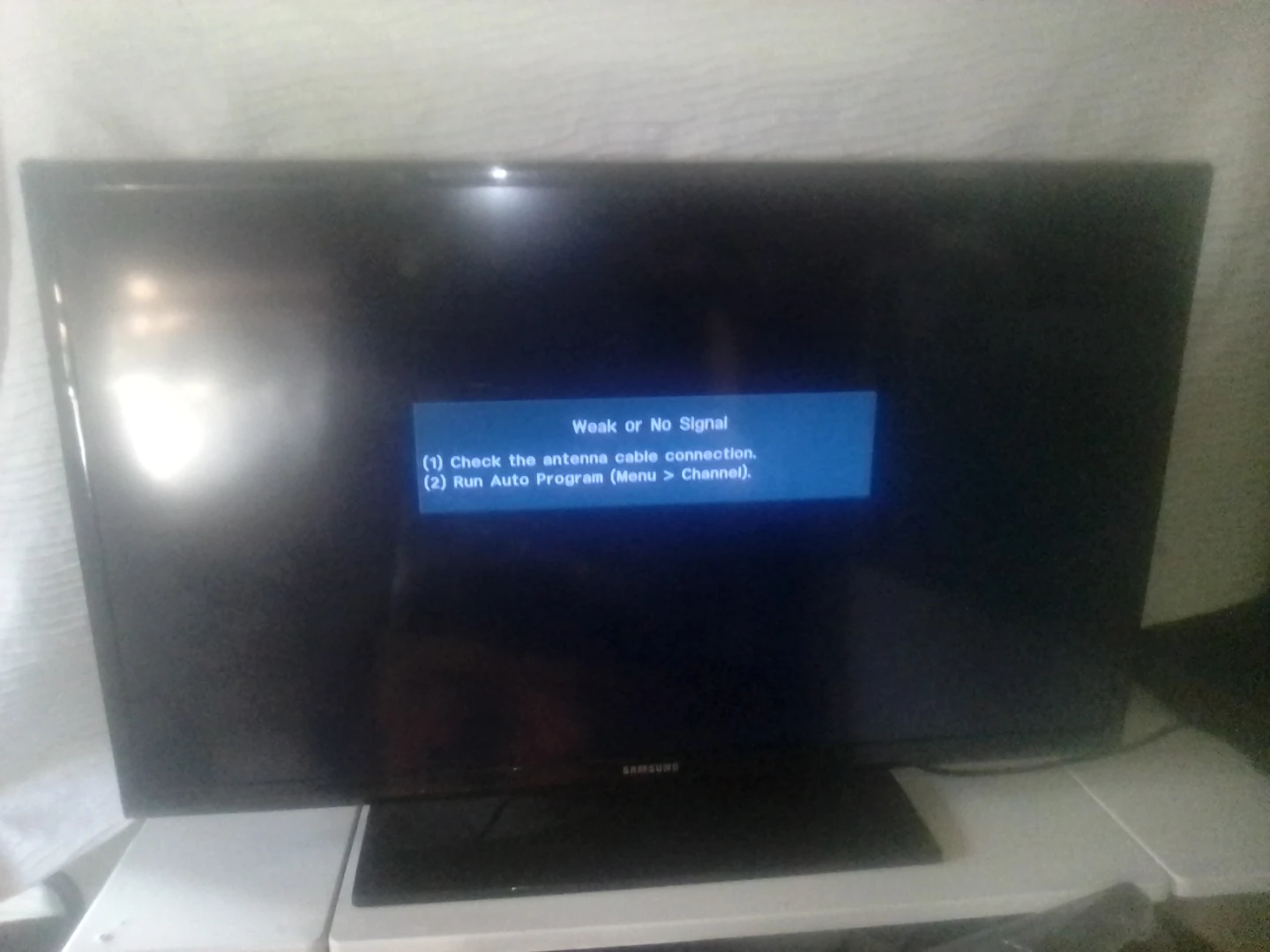 Samsung LED TV - photo 2