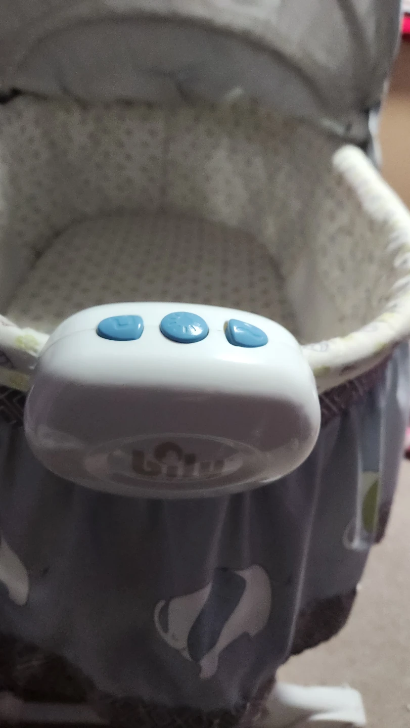 Bily Musical Baby Bassinet with Elephant Print
