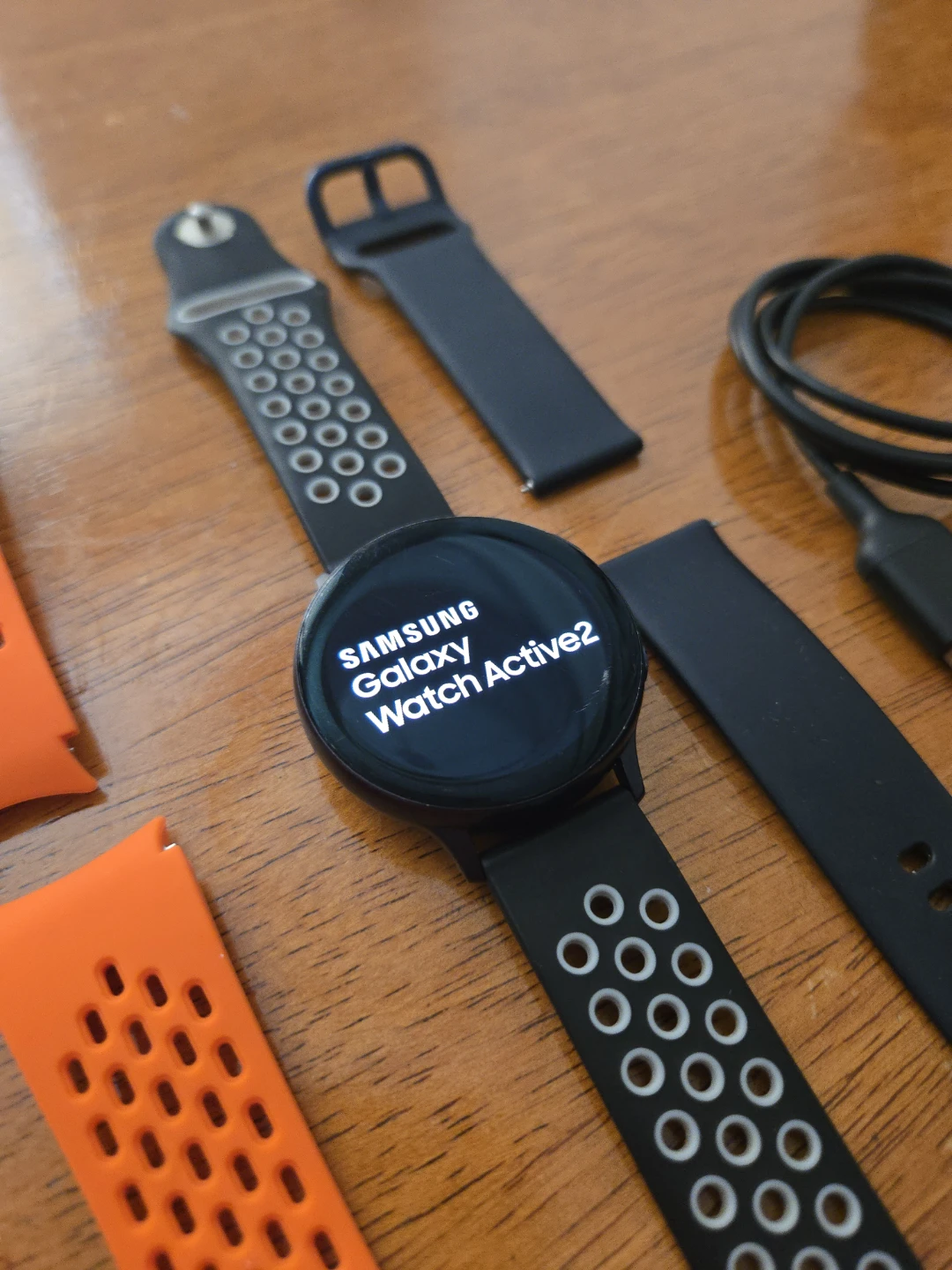 Samsung Galaxy Watch Active2 with Extra Bands