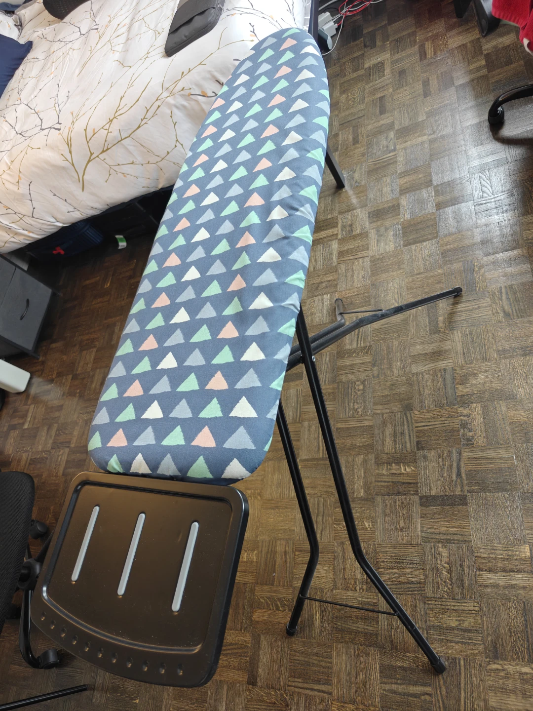 Ironing Board with Triangle Pattern