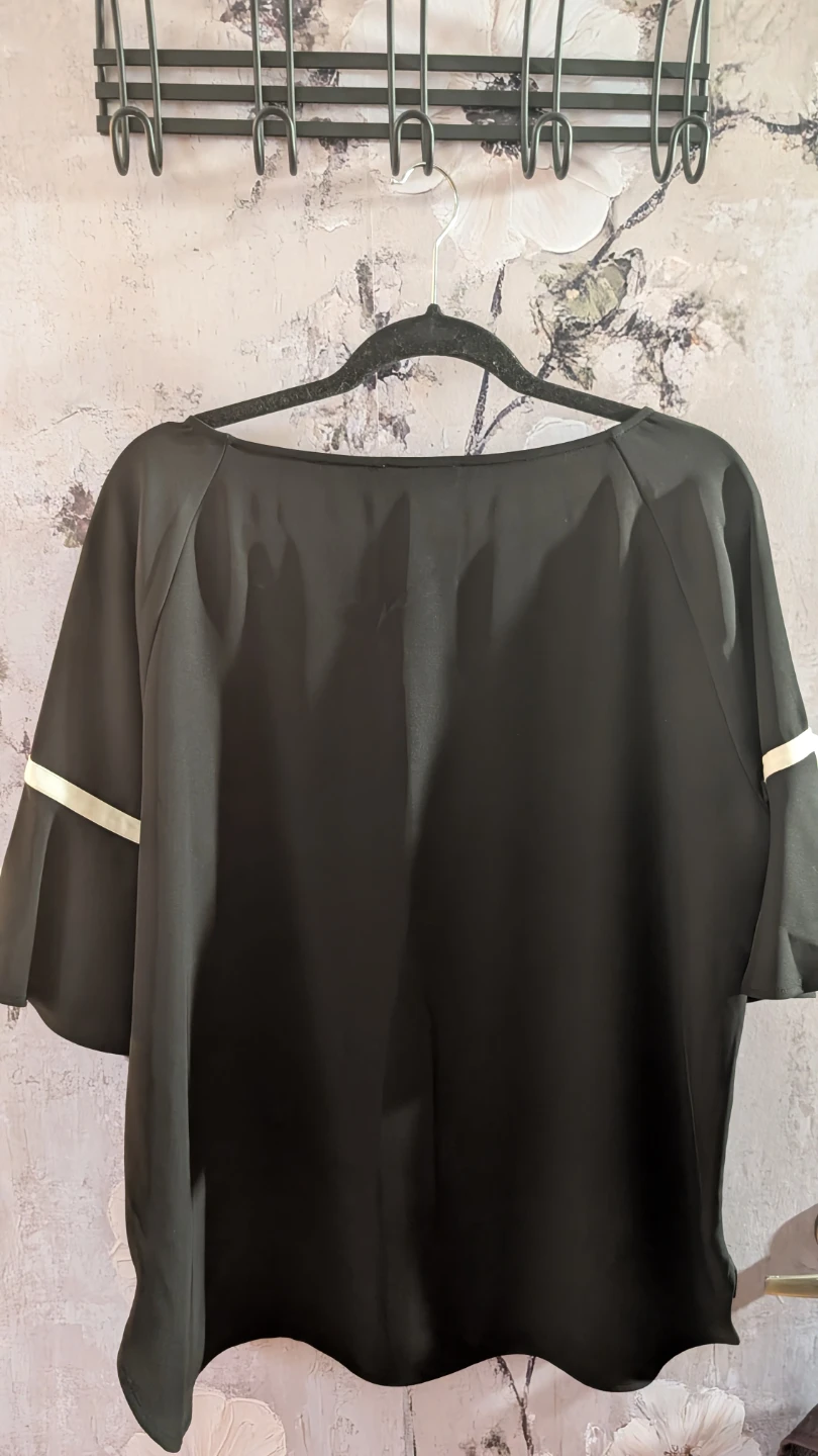 Calvin Klein Black and White Blouse - photo 2
