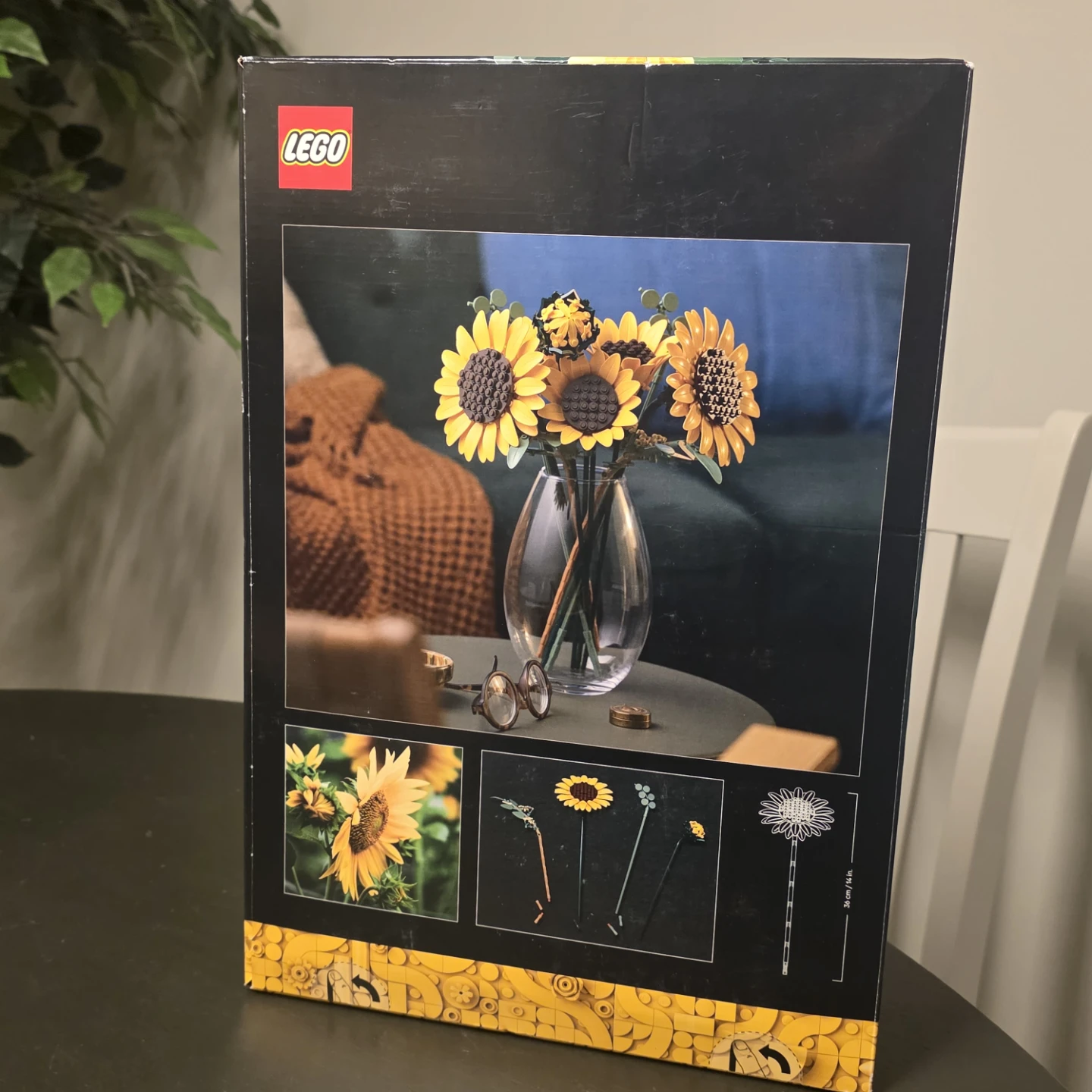 LEGO Botanicals Sunflower Bouquet Building Set - photo 2
