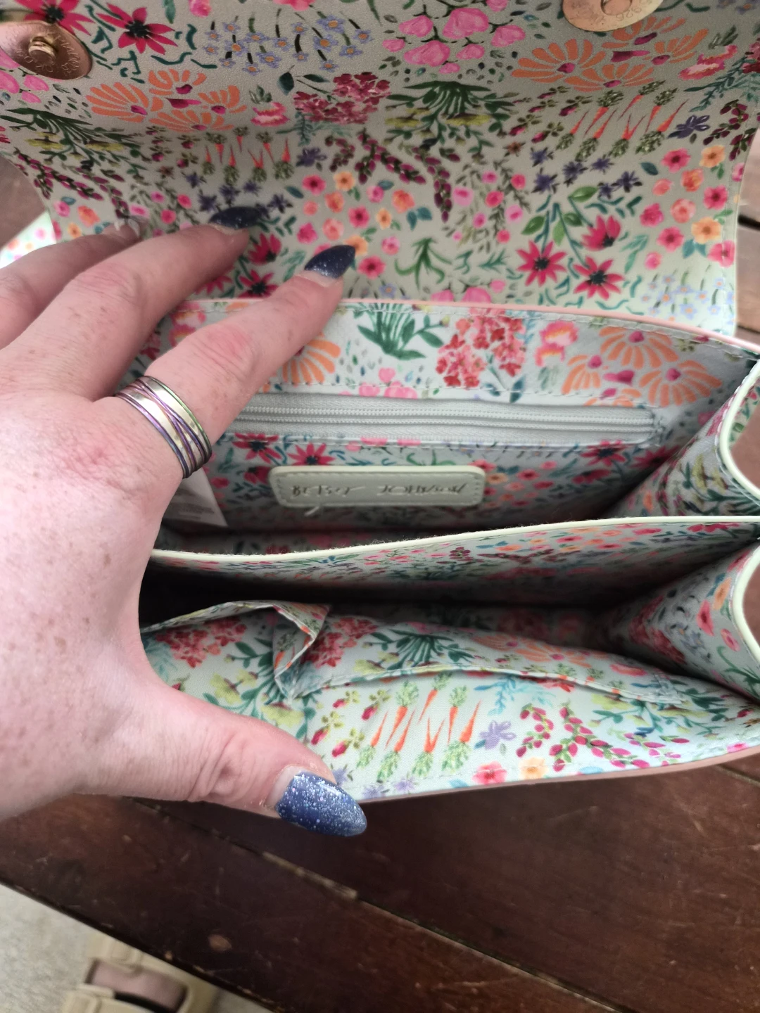 Betsey Johnson Floral Print Crossbody Bag - photo 3