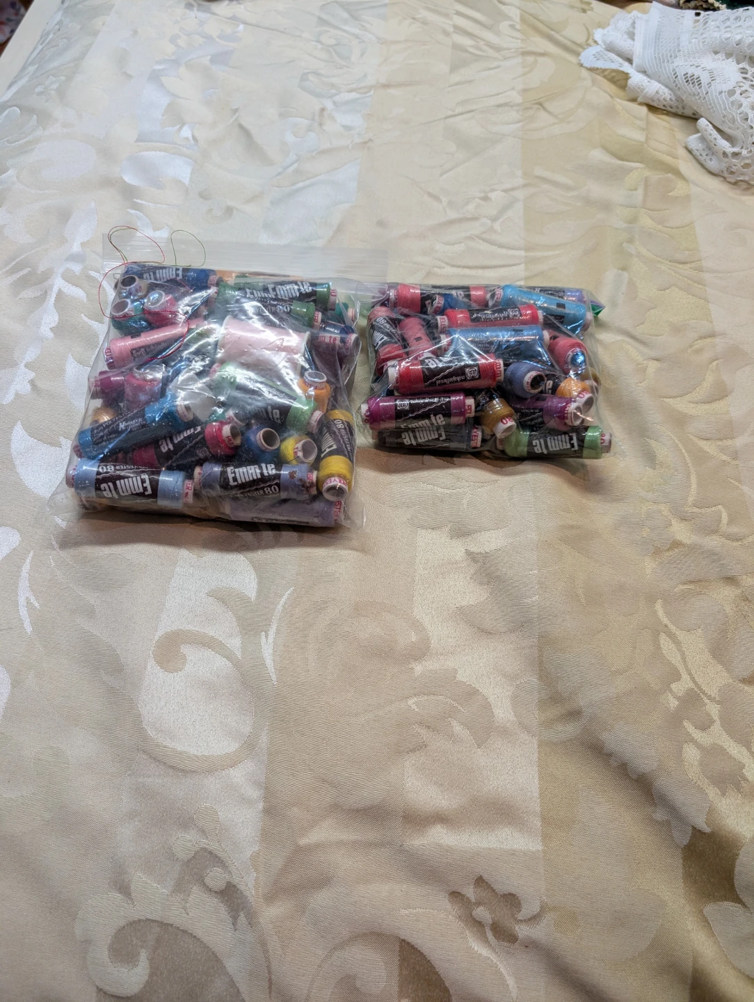 Emmite Assorted Polyester Sewing Thread Spools
