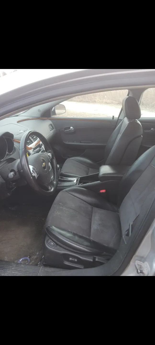 2009 Chevrolet Malibu Sedan - photo 5